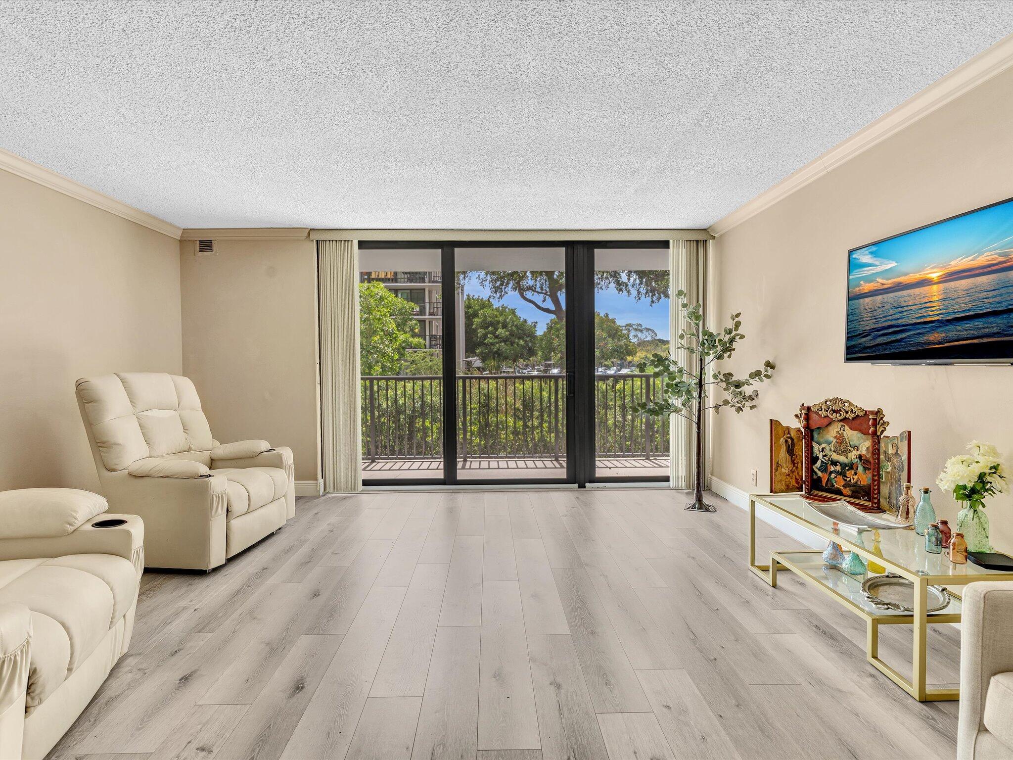 1350 River Reach #111, Fort Lauderdale FL 33315