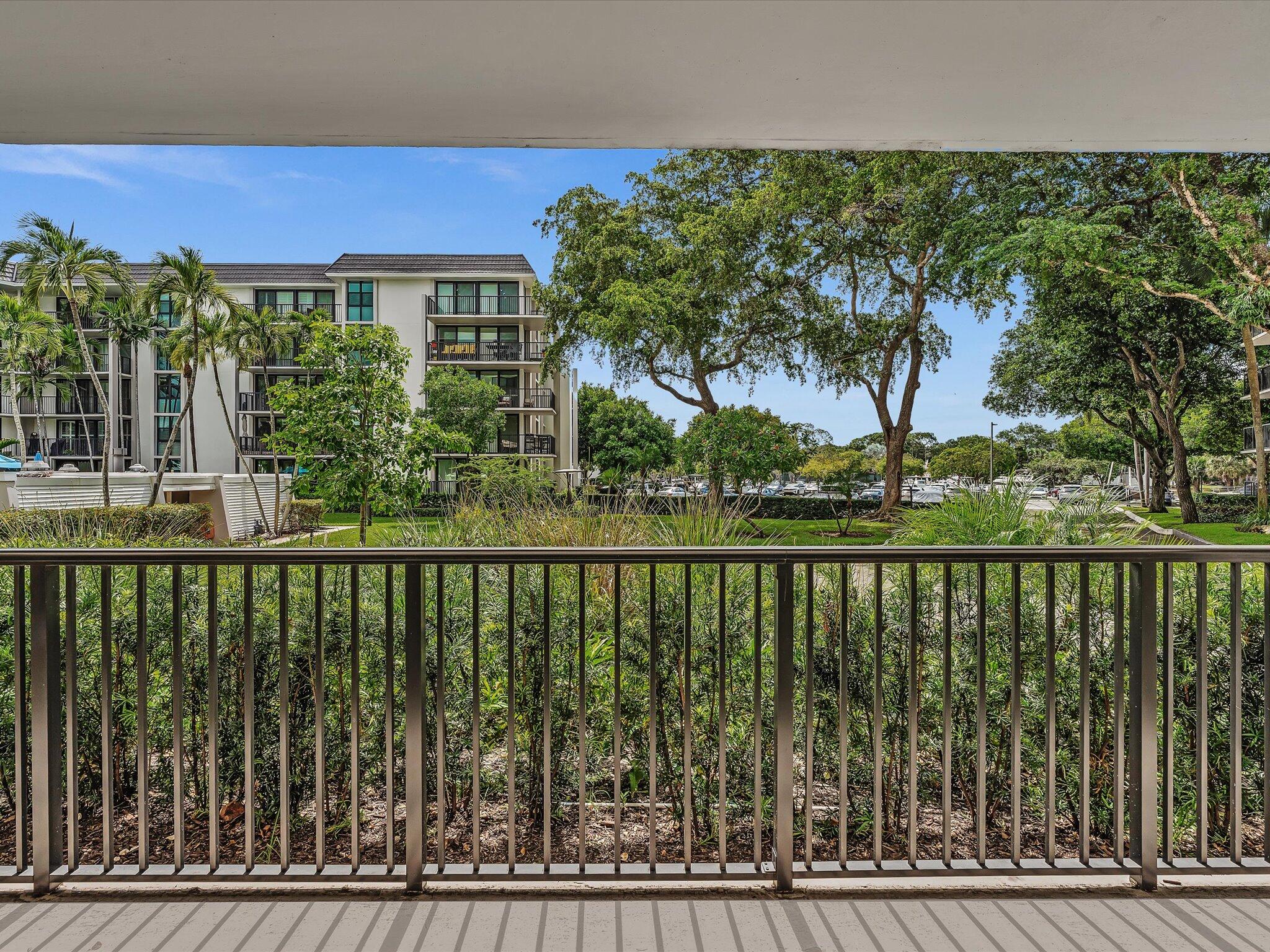 1350 River Reach #111, Fort Lauderdale FL 33315