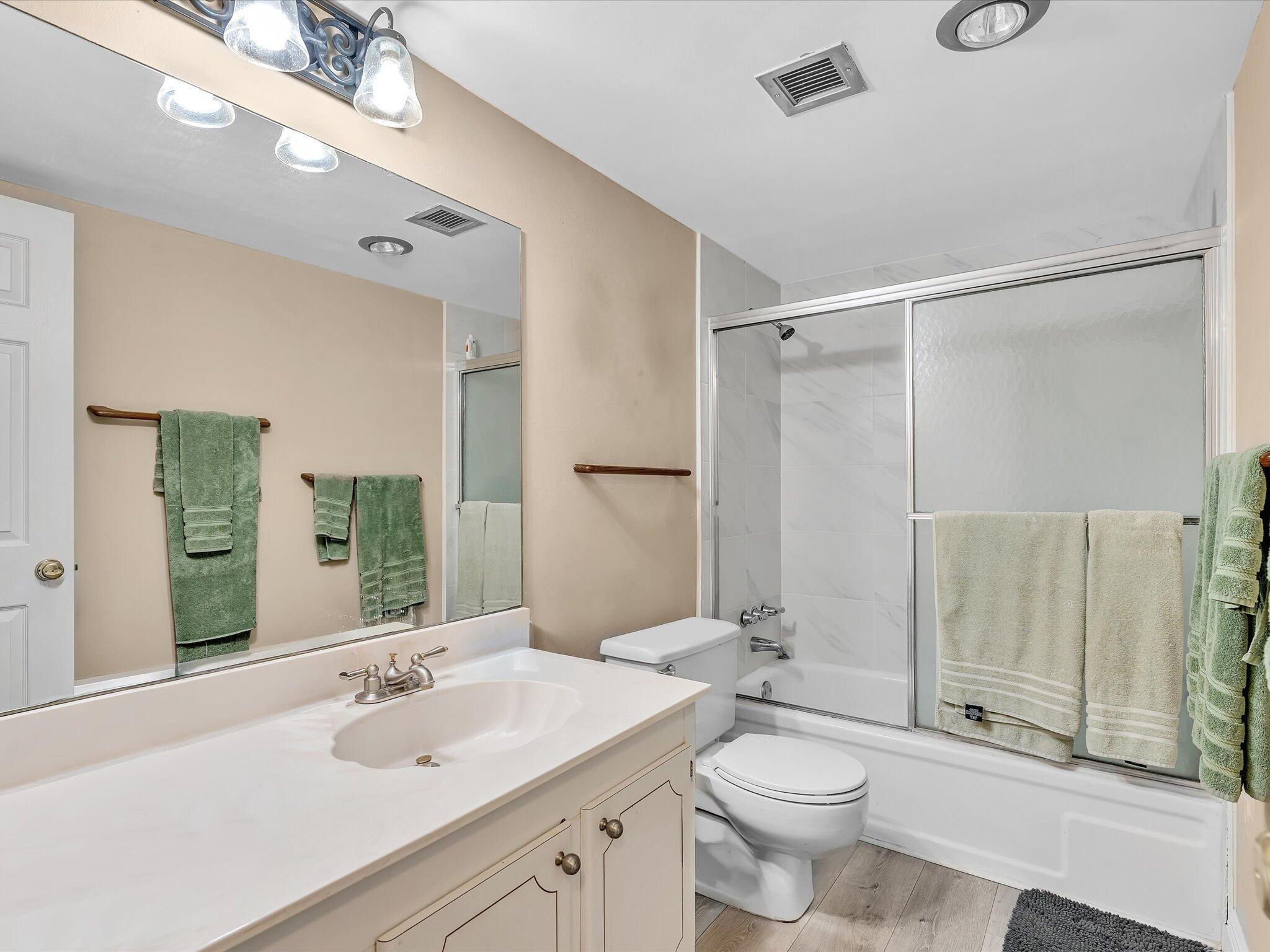 1350 River Reach #111, Fort Lauderdale FL 33315
