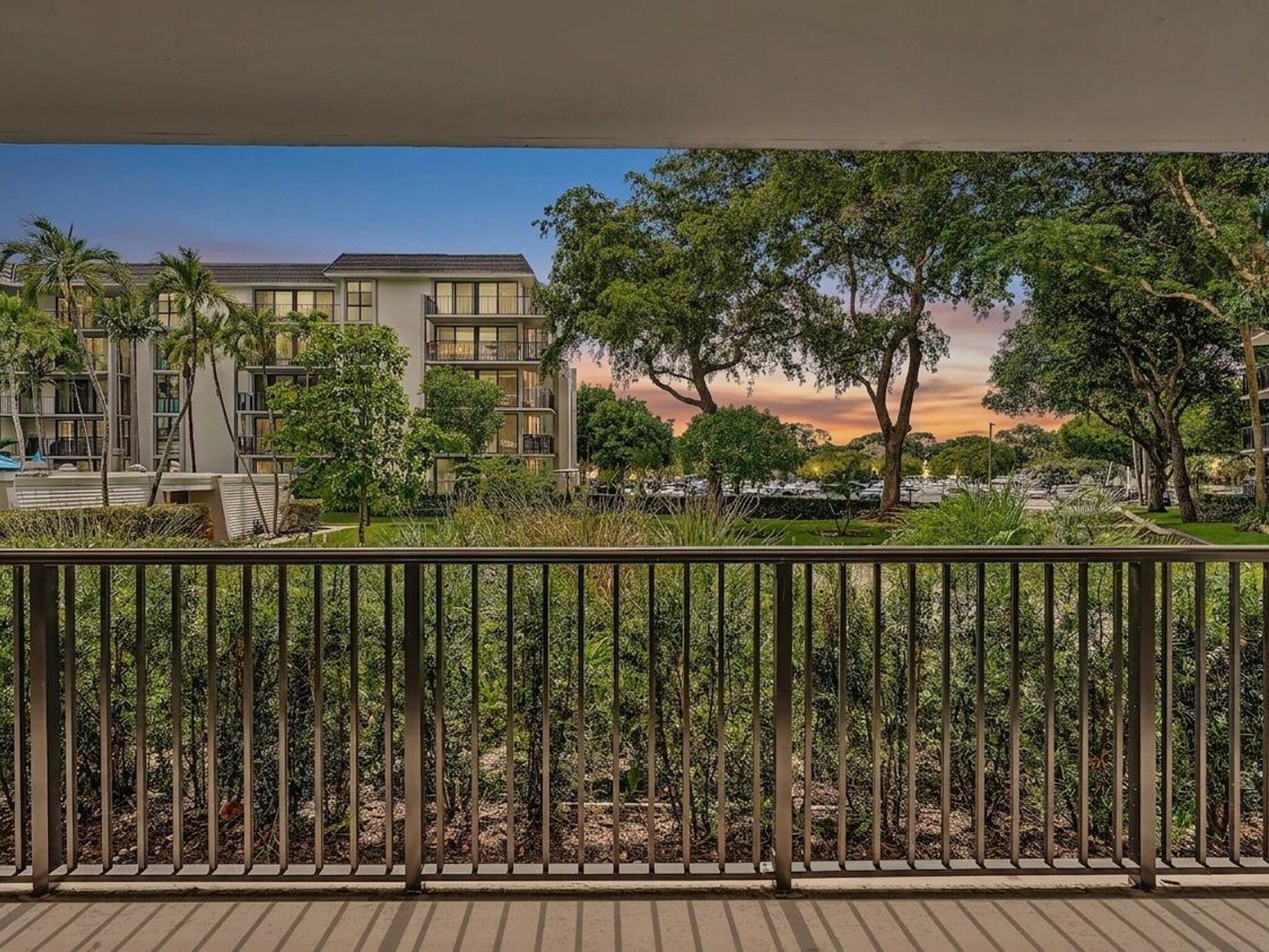 1350 River Reach #111, Fort Lauderdale FL 33315