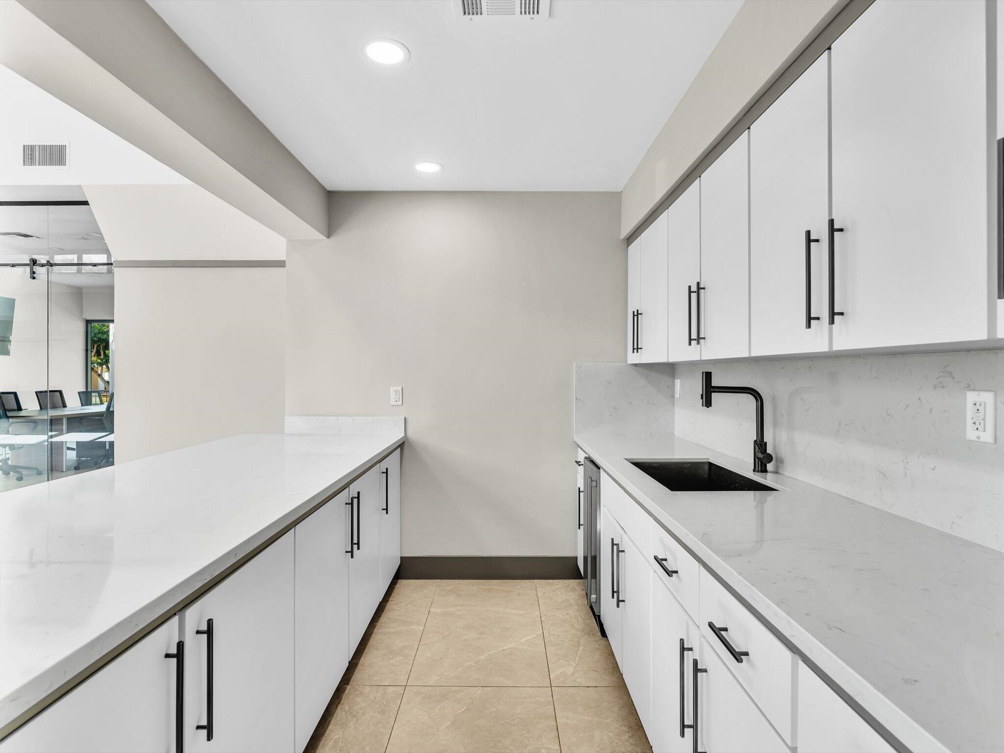 1350 River Reach #111, Fort Lauderdale FL 33315