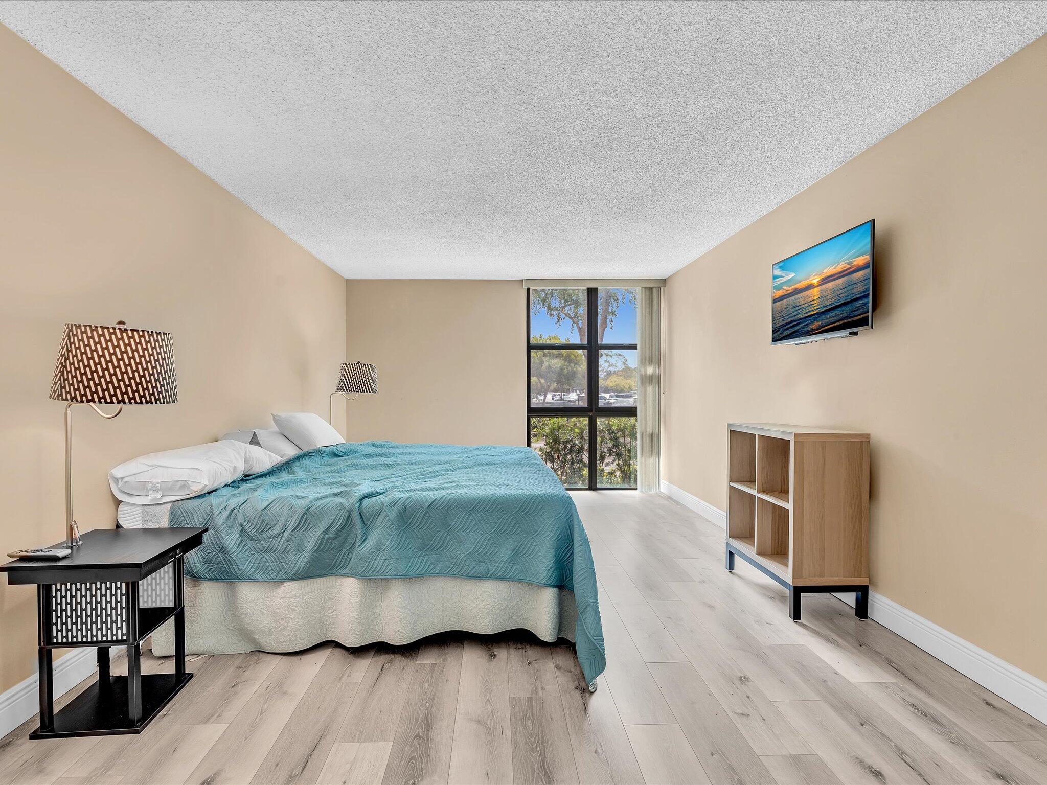 1350 River Reach #111, Fort Lauderdale FL 33315
