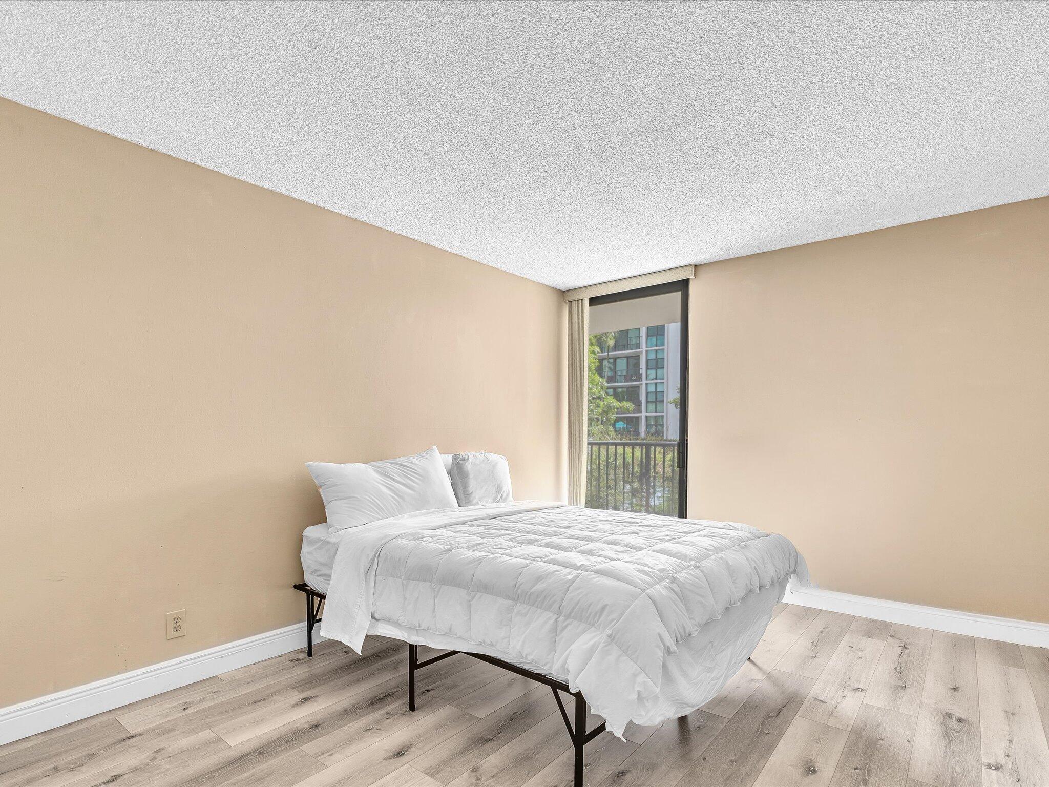 1350 River Reach #111, Fort Lauderdale FL 33315