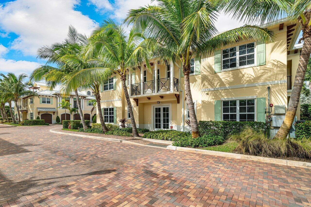 3770 County Line #A1, Tequesta FL 33469