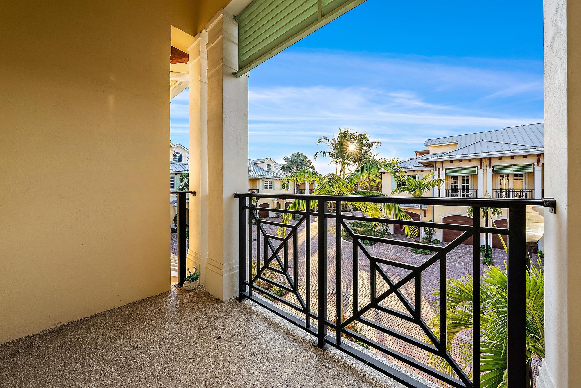 3770 County Line #A1, Tequesta FL 33469