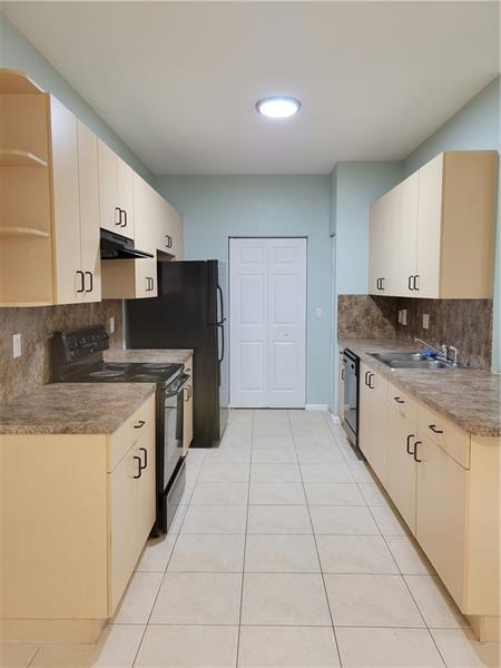 3569 Forest Hill #117, Palm Springs FL 33406