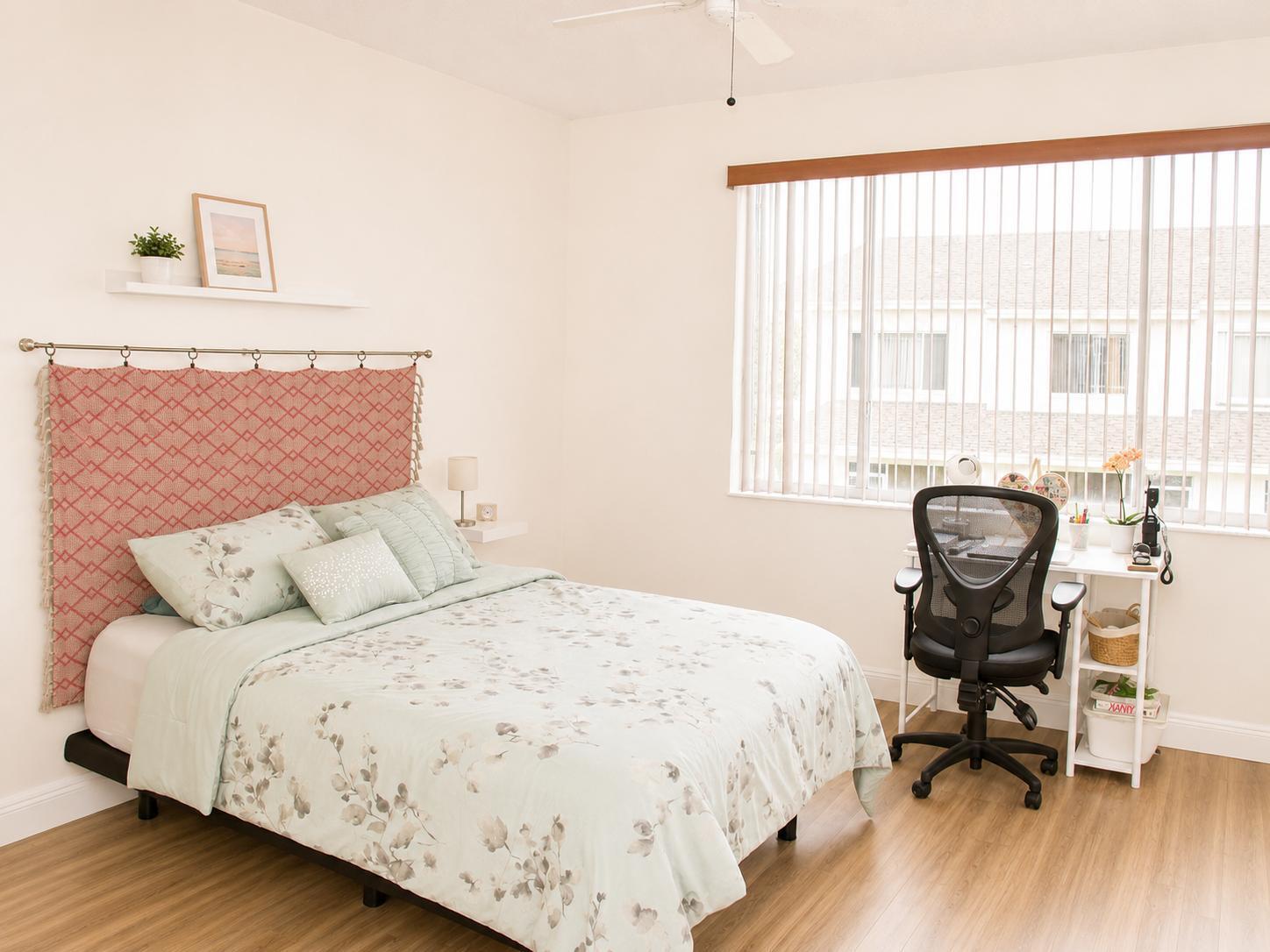 75 Whitehead #75, Weston FL 33326