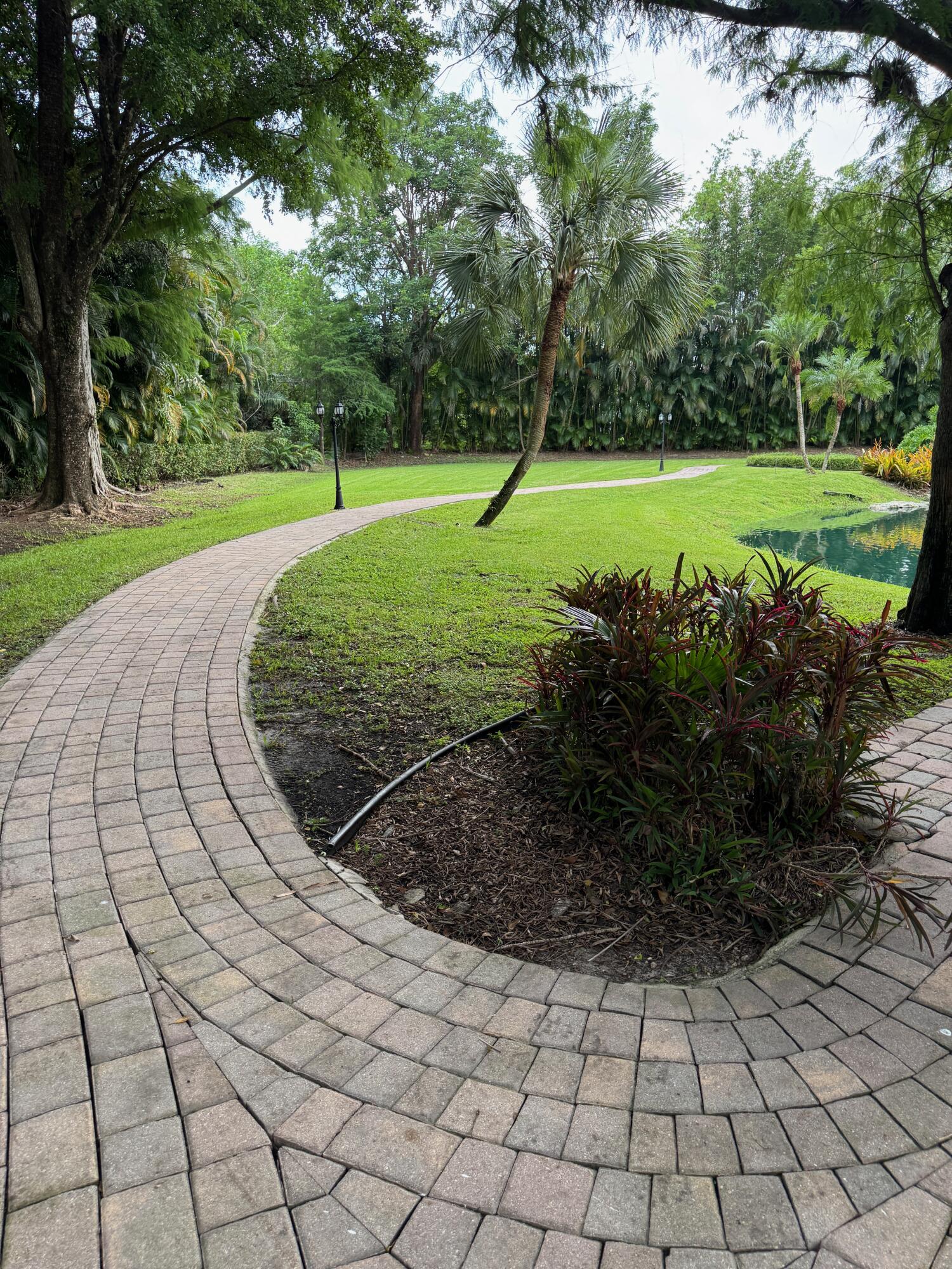 8950 NW 70th, Parkland FL 33067