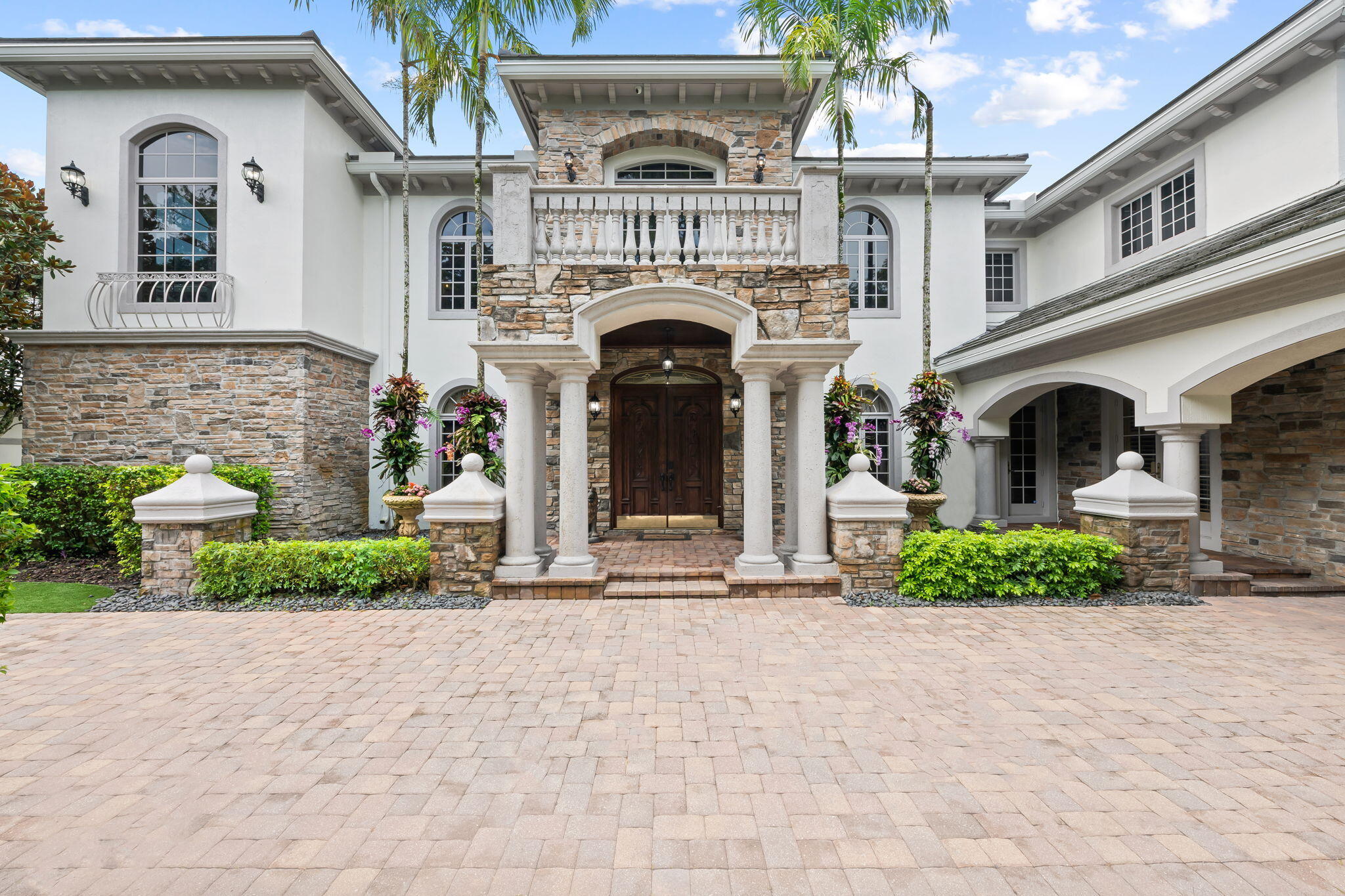 8950 NW 70th, Parkland FL 33067