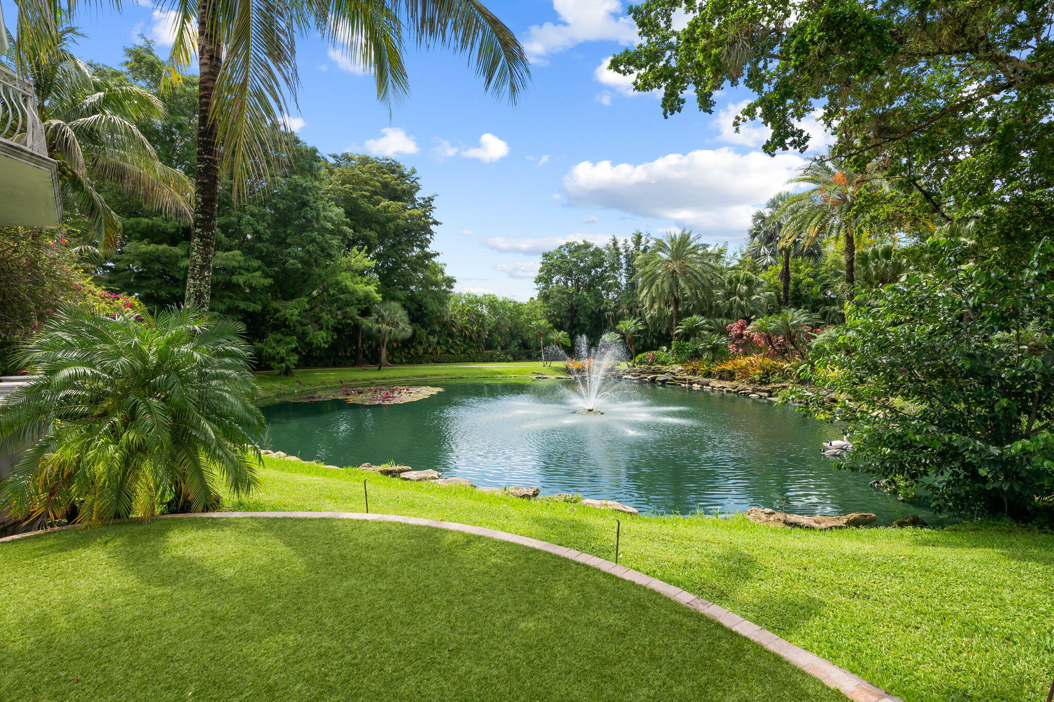 8950 NW 70th, Parkland FL 33067