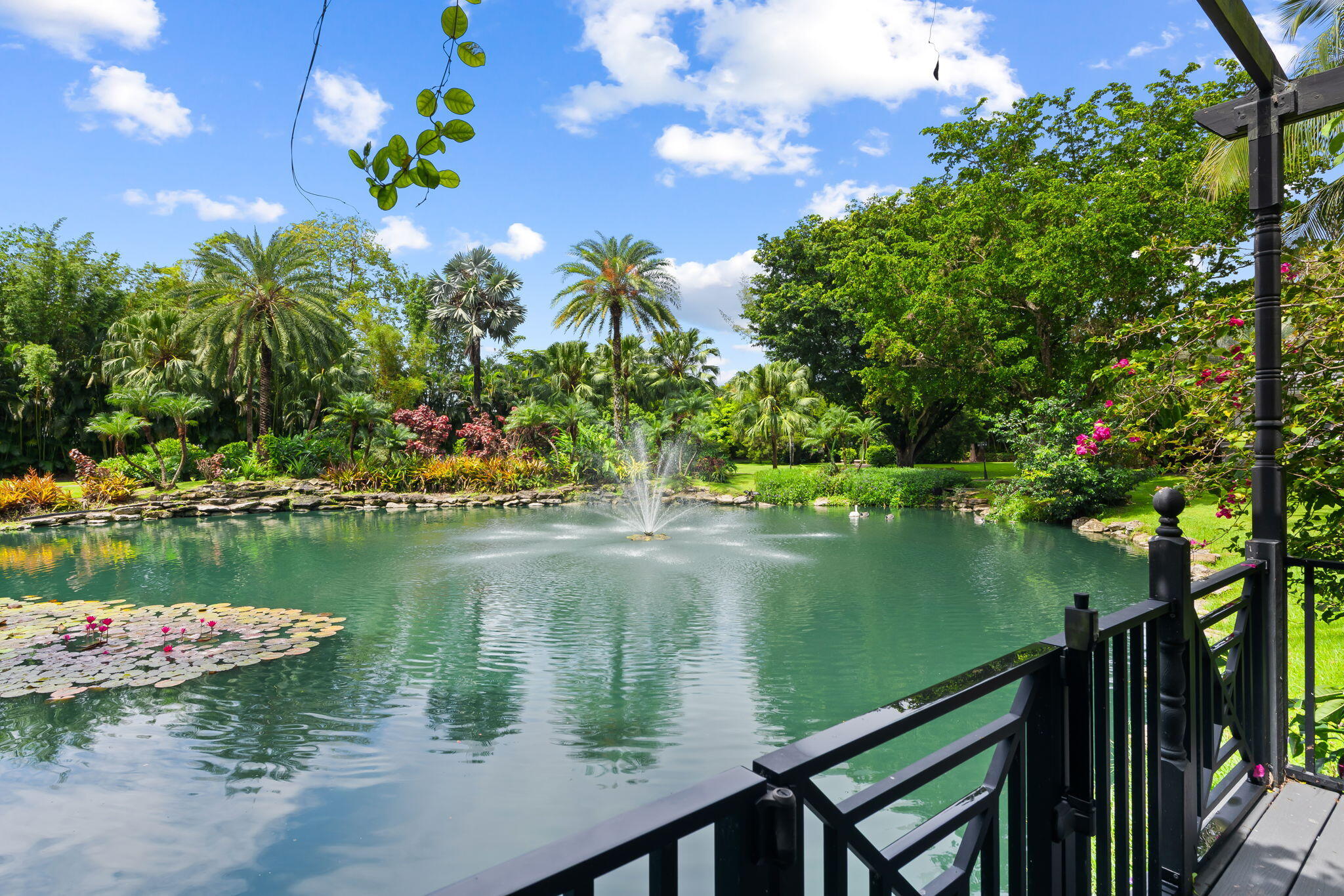 8950 NW 70th, Parkland FL 33067