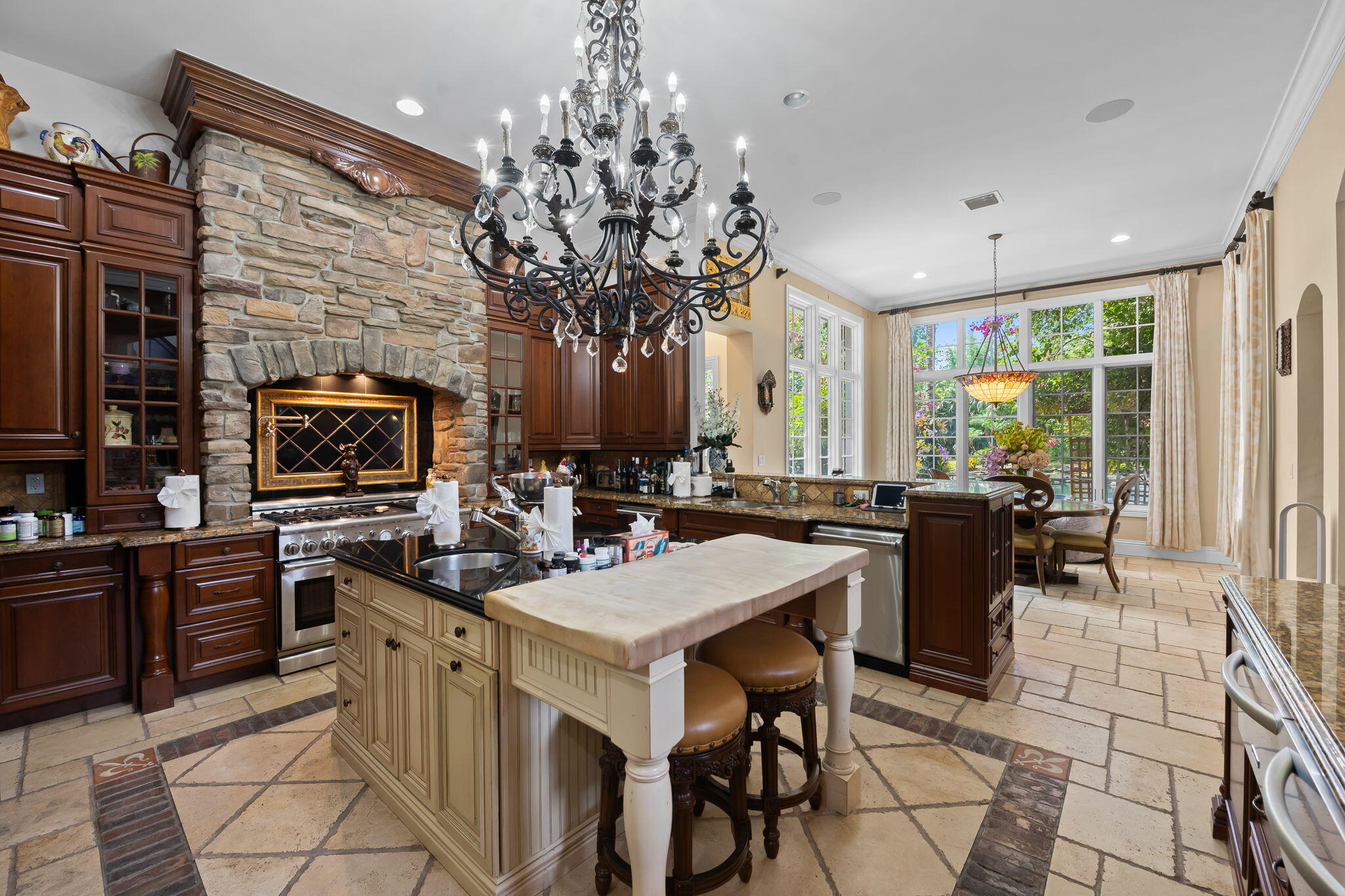 8950 NW 70th, Parkland FL 33067