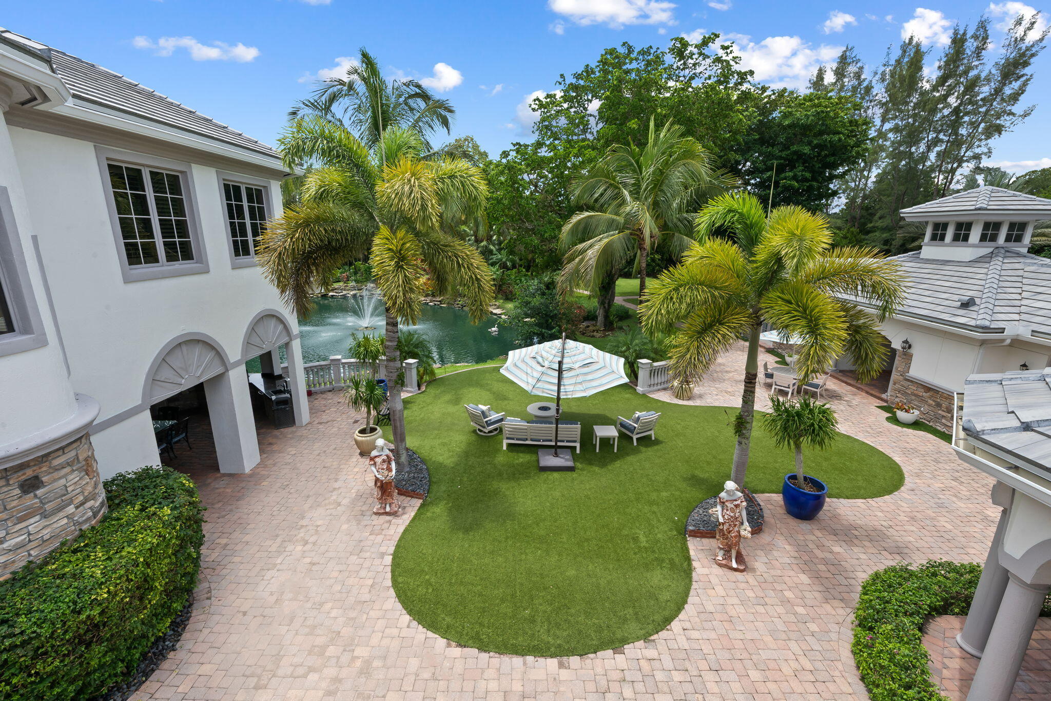 8950 NW 70th, Parkland FL 33067