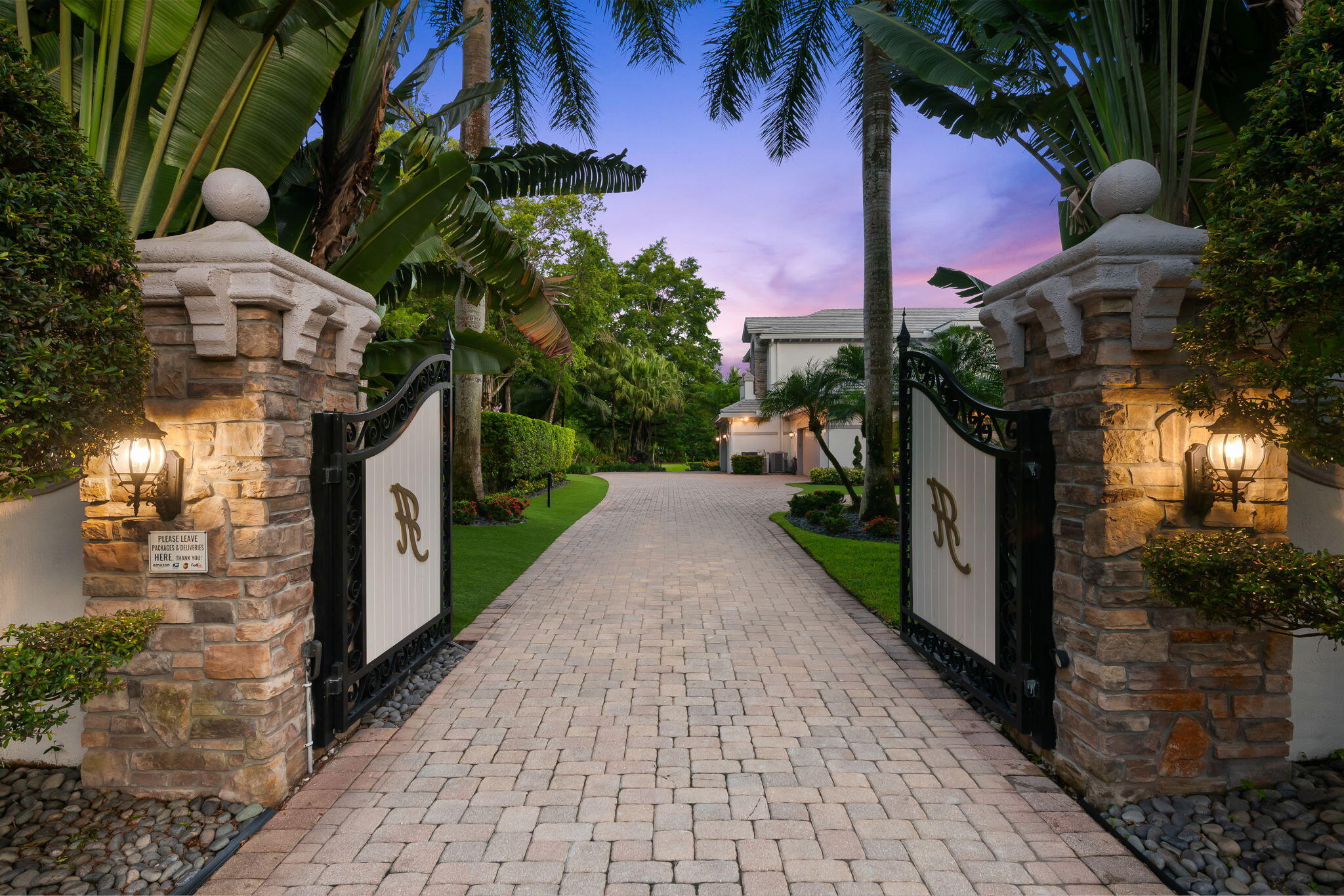 8950 NW 70th, Parkland FL 33067
