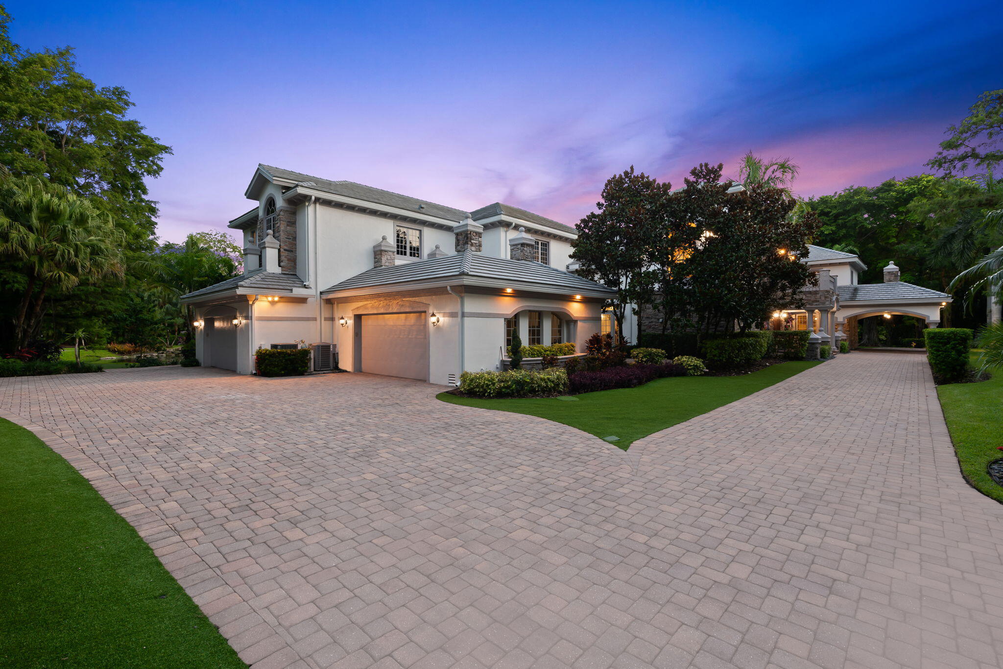 8950 NW 70th, Parkland FL 33067