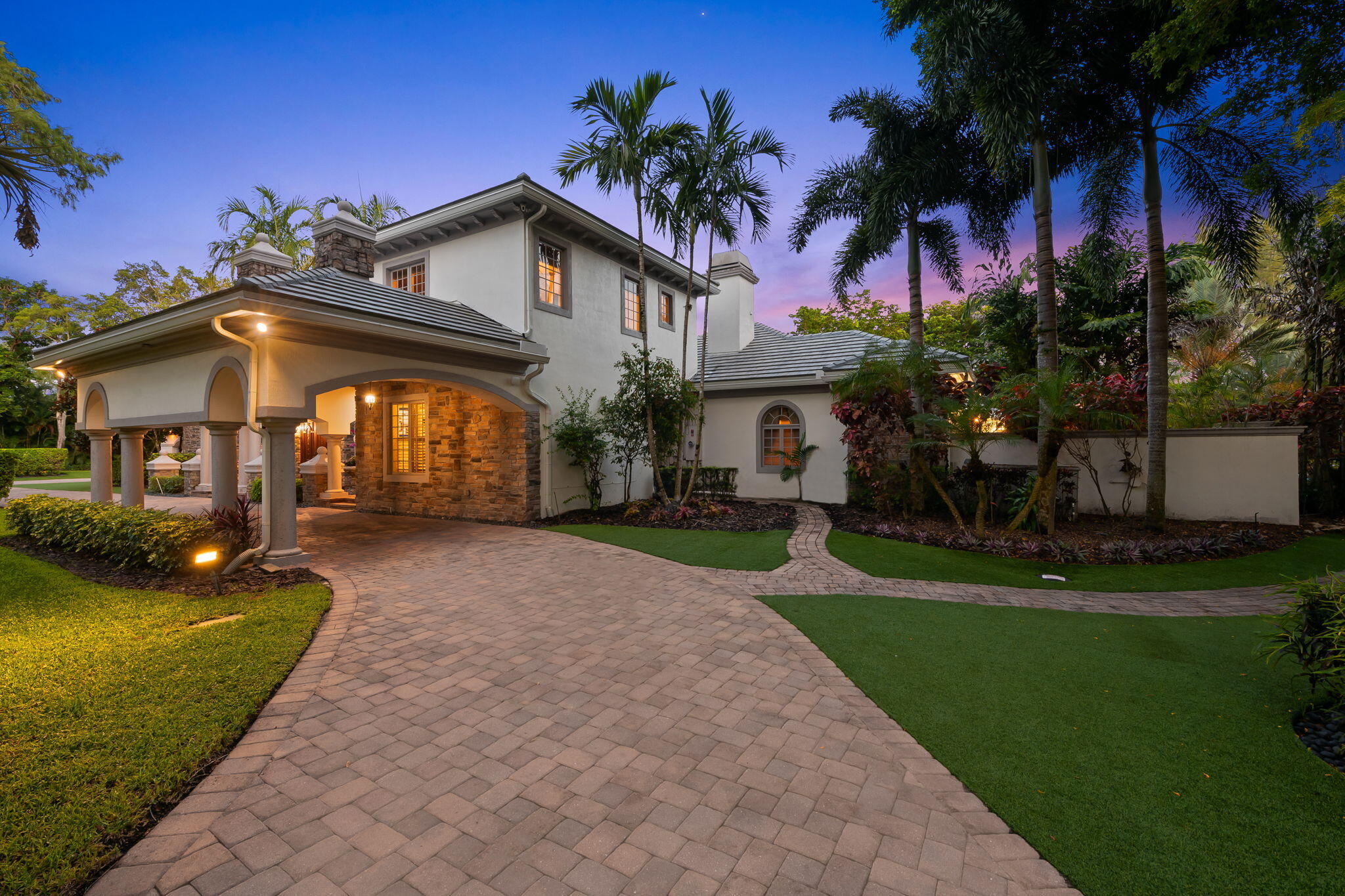 8950 NW 70th, Parkland FL 33067