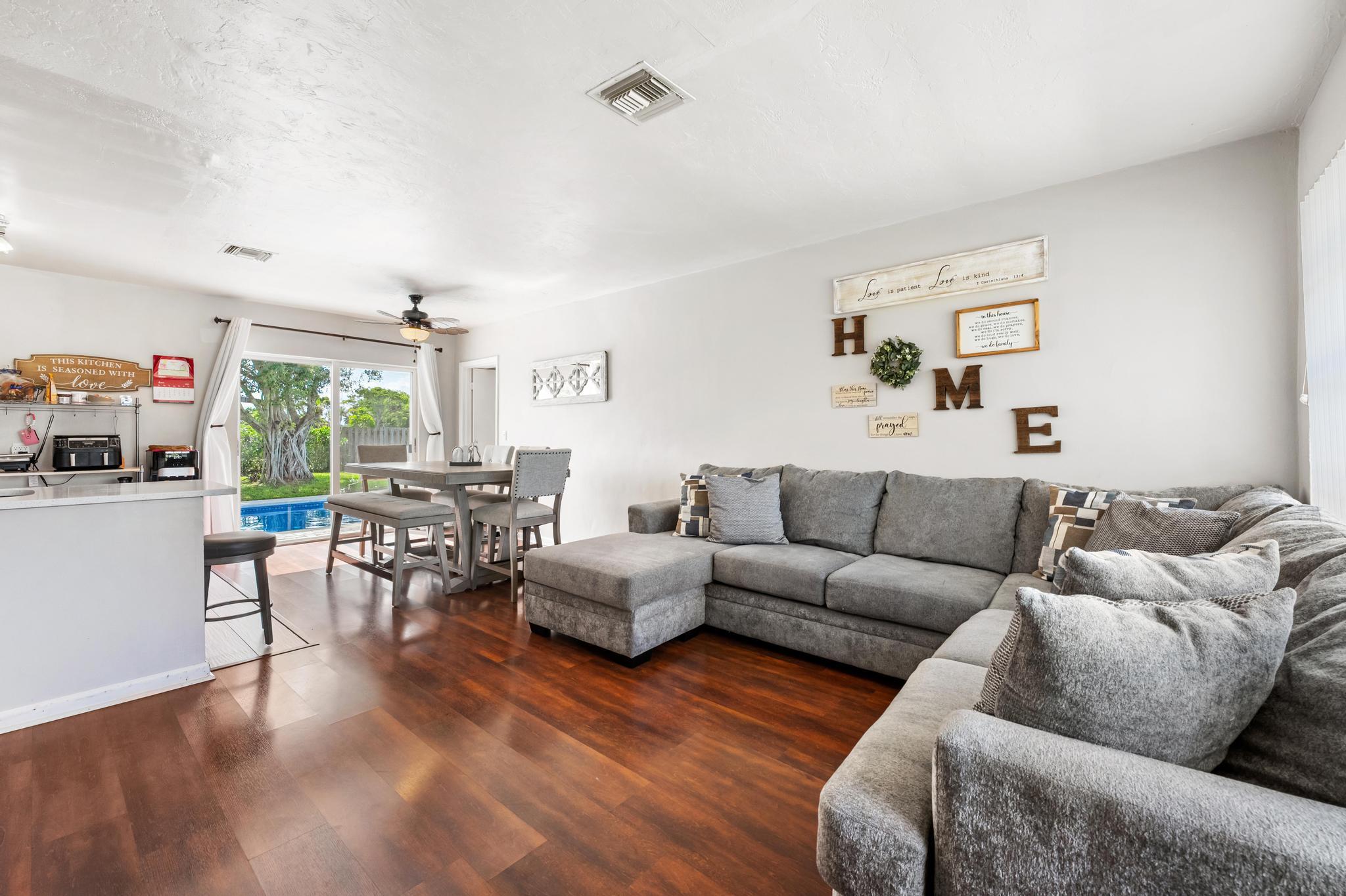 153 Abaco, Palm Springs FL 33461
