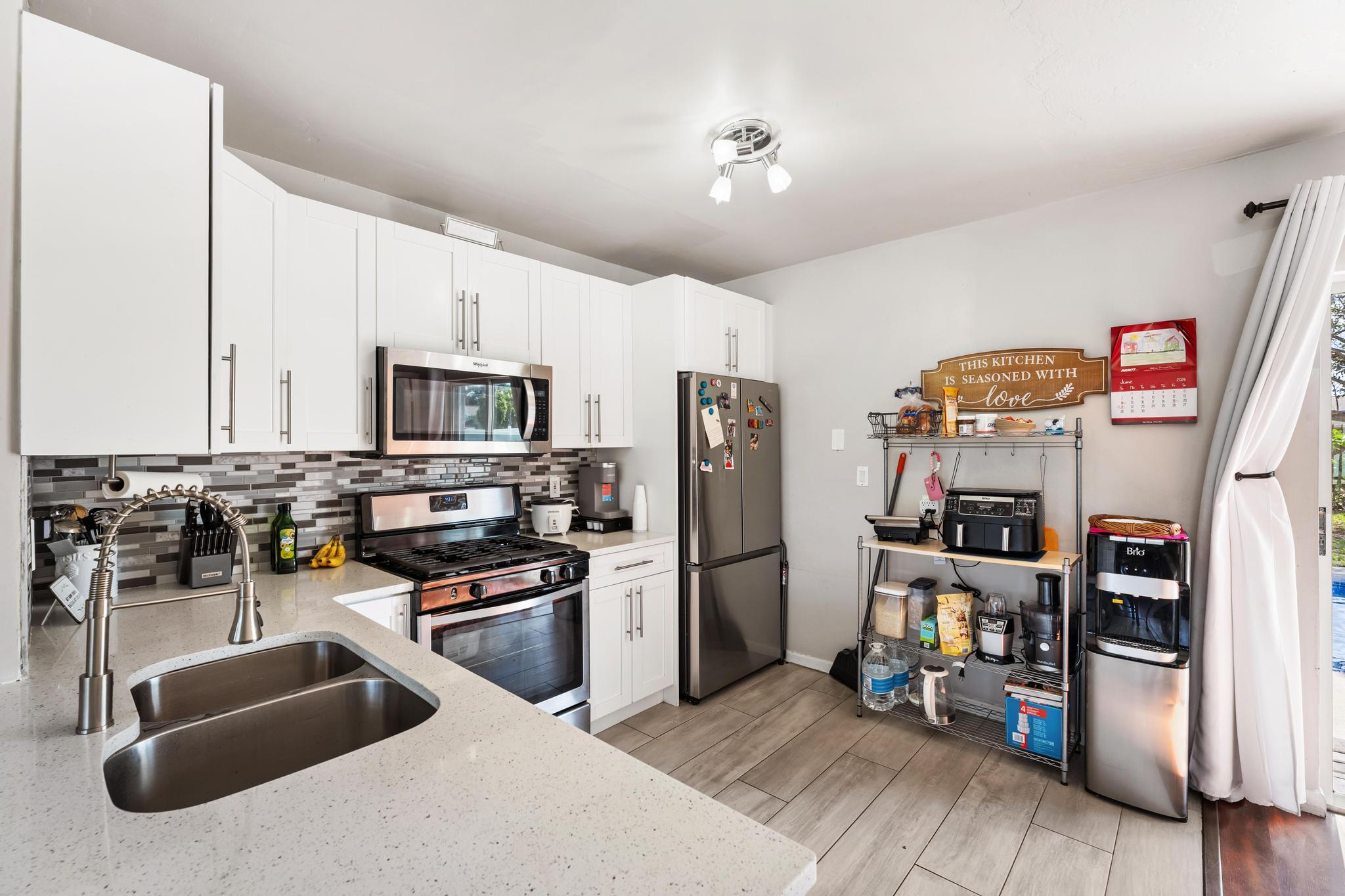 153 Abaco, Palm Springs FL 33461