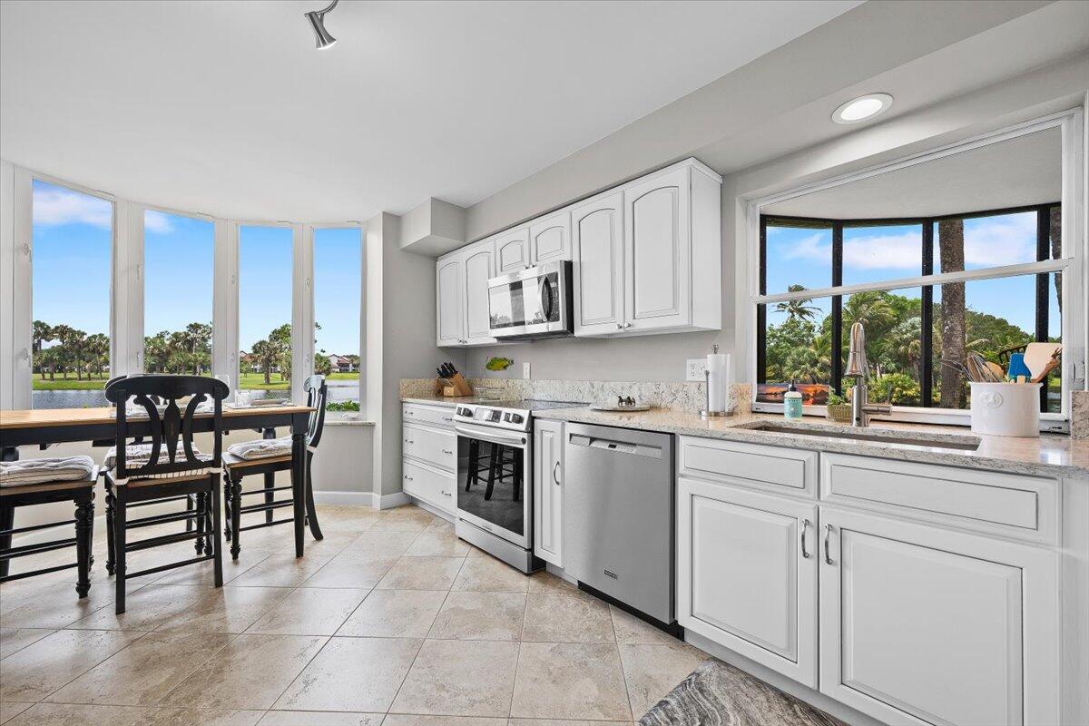 16913 Waterbend #165, Jupiter FL 33477