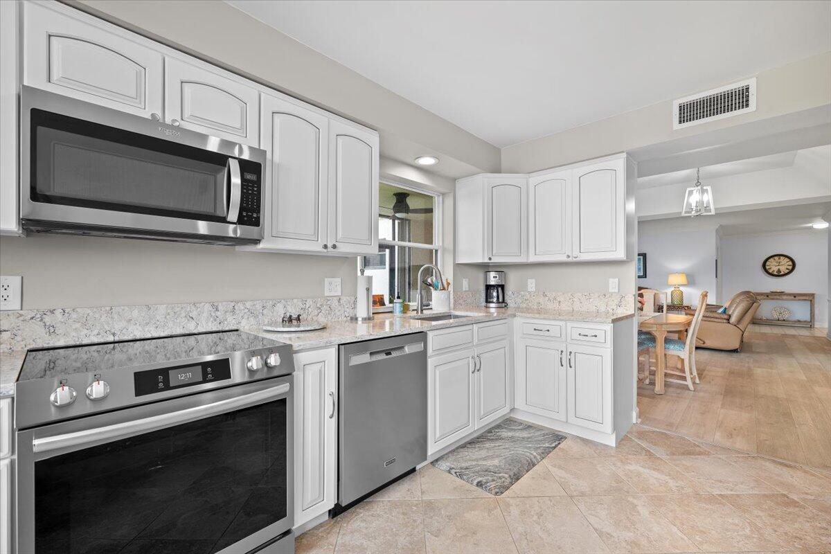 16913 Waterbend #165, Jupiter FL 33477