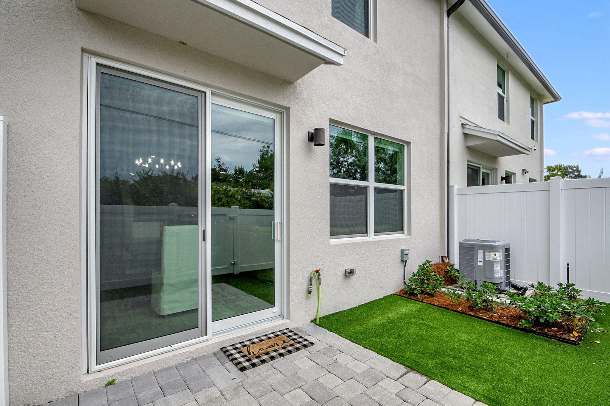 1620 Lindley, Mangonia Park FL 33407