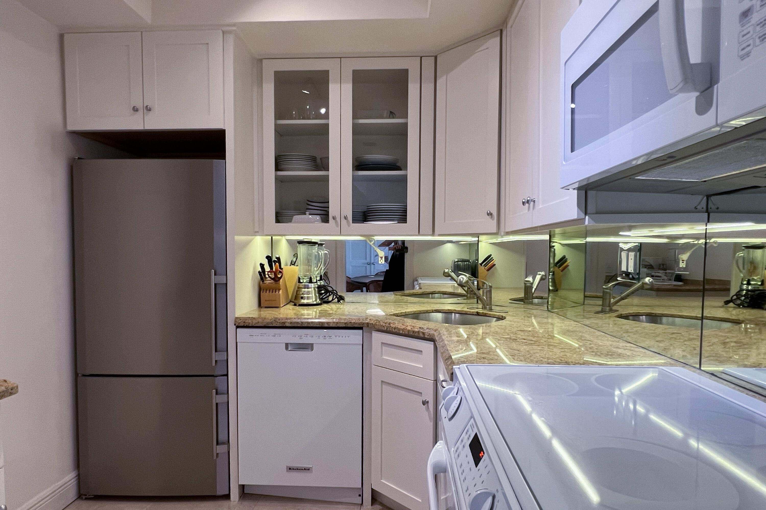 250 Bradley #609, Palm Beach FL 33480