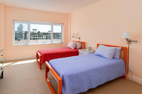 250 Bradley #609, Palm Beach FL 33480