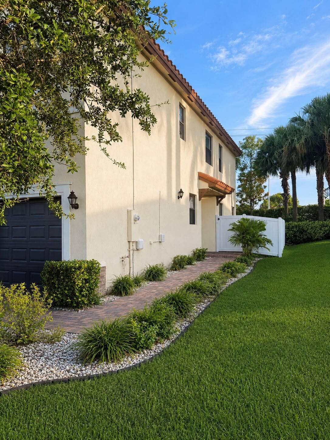 4822 NW 56th, Tamarac FL 33319