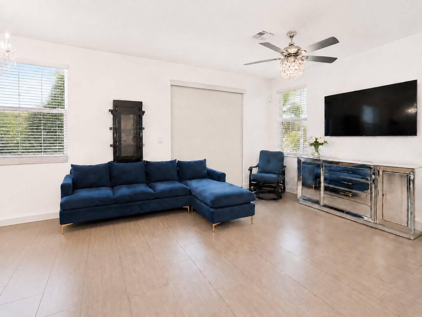 4822 NW 56th, Tamarac FL 33319