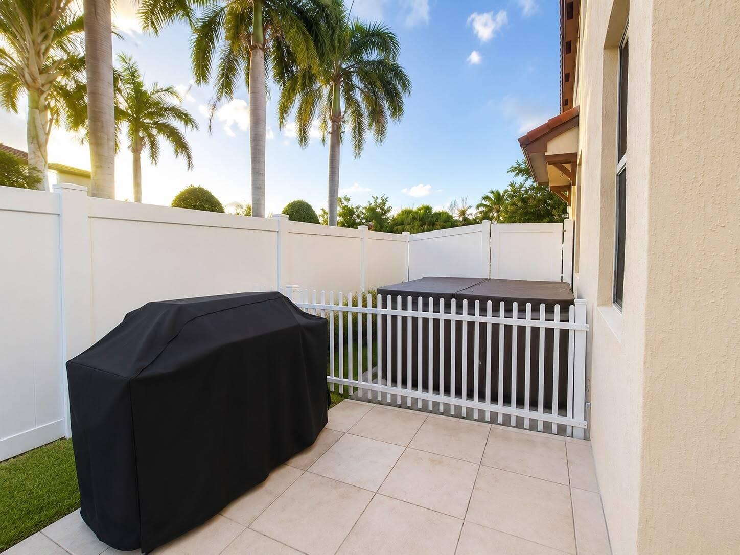 4822 NW 56th, Tamarac FL 33319