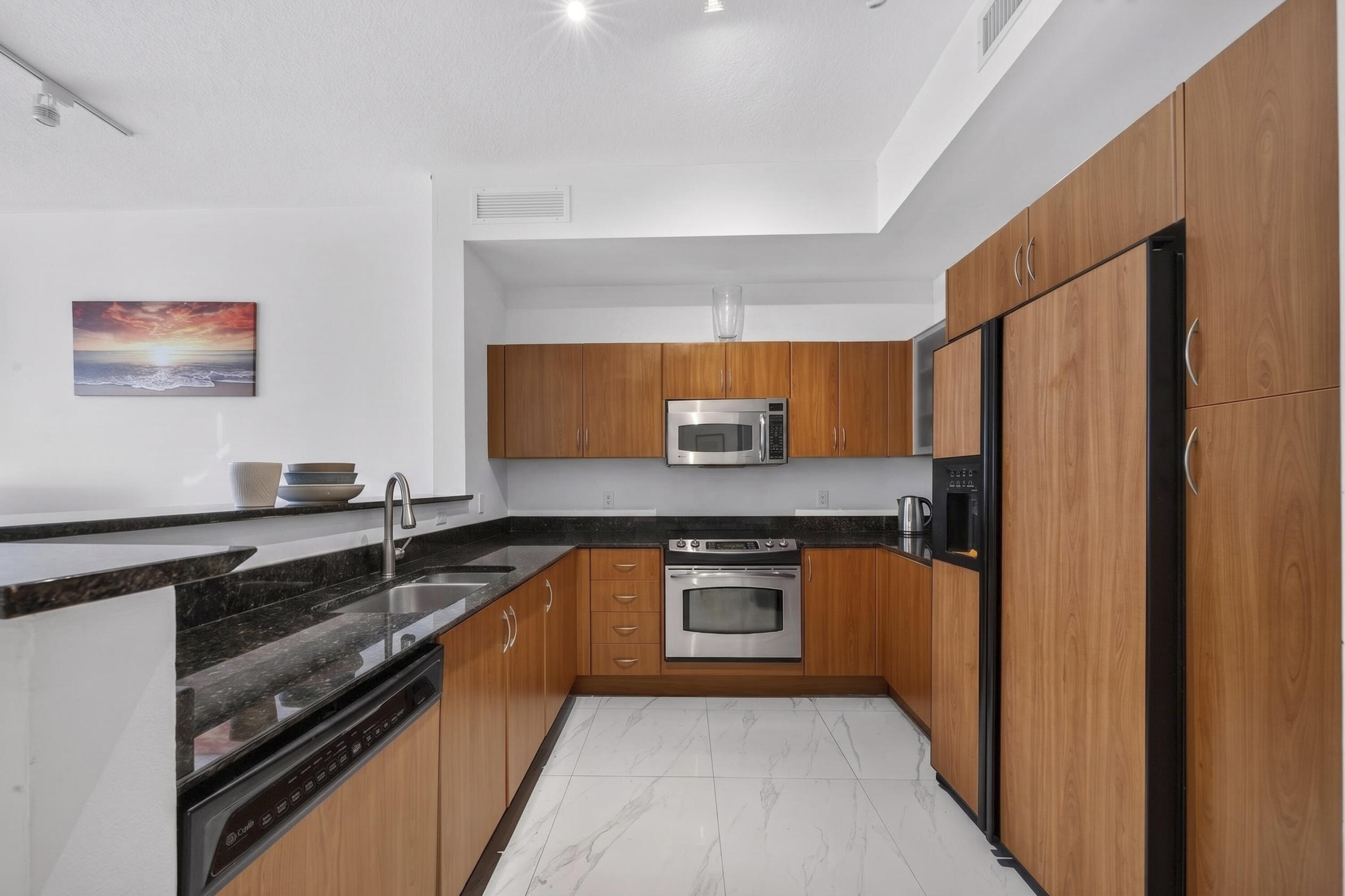 804 E Windward #111, Lantana FL 33462