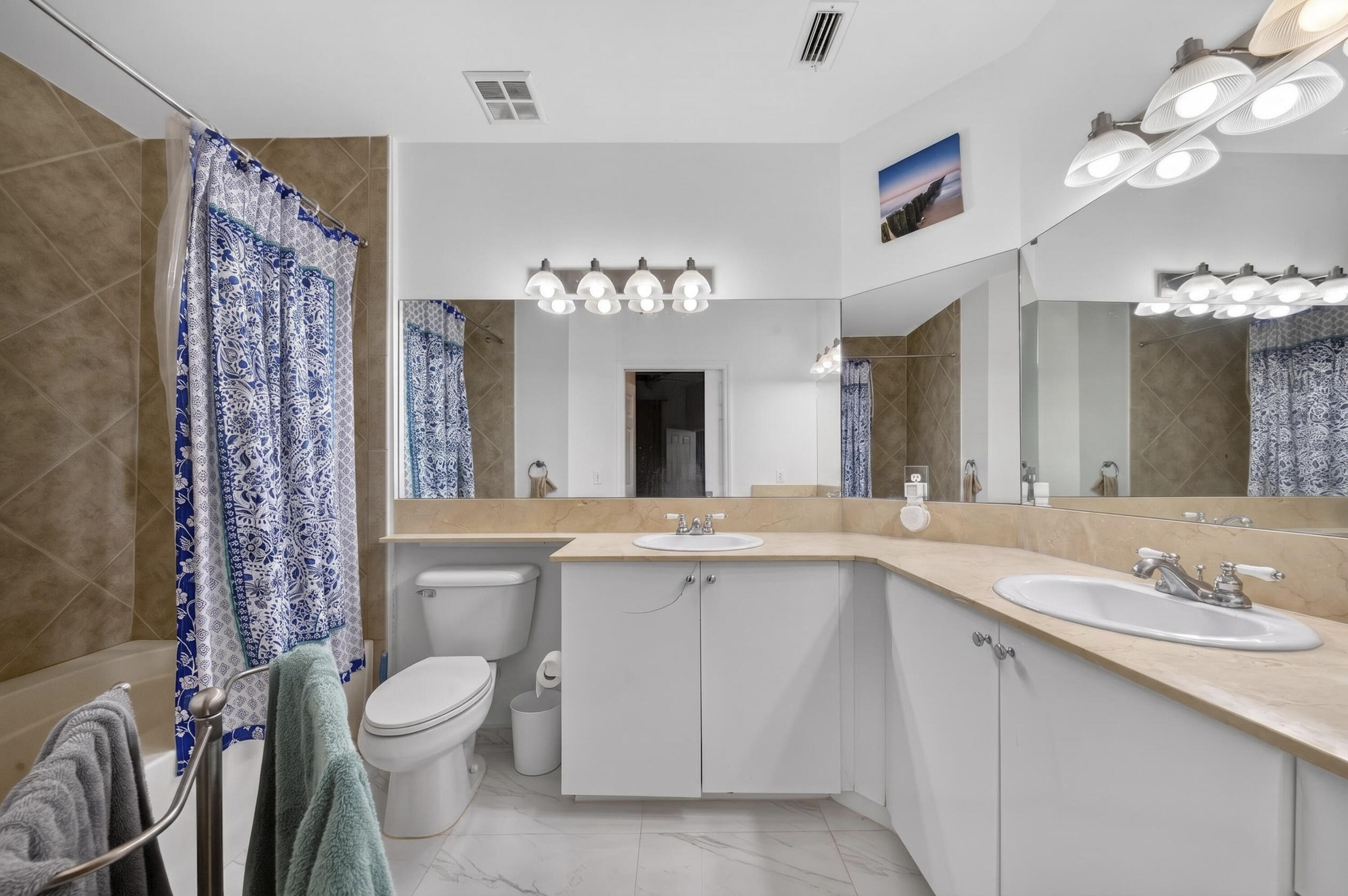 804 E Windward #111, Lantana FL 33462