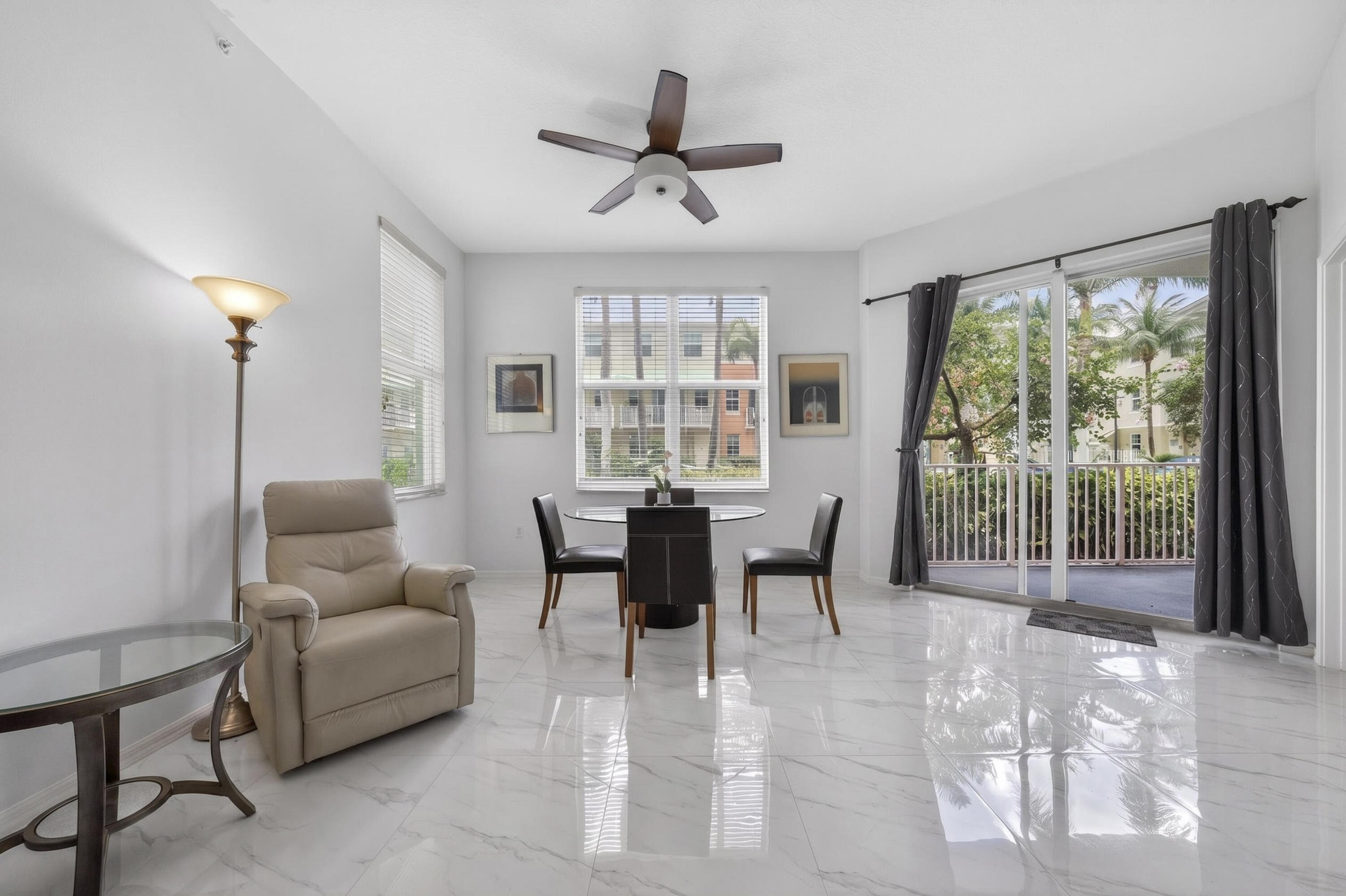 804 E Windward #111, Lantana FL 33462