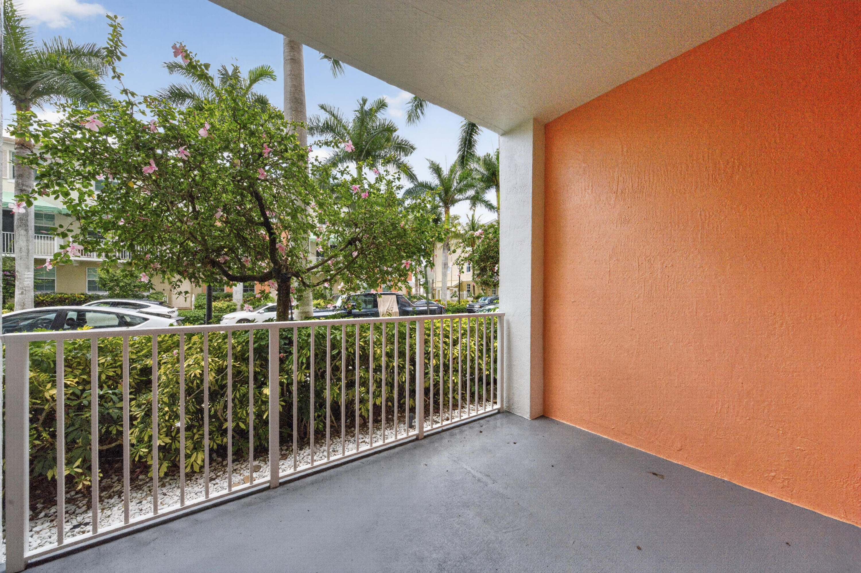 804 E Windward #111, Lantana FL 33462