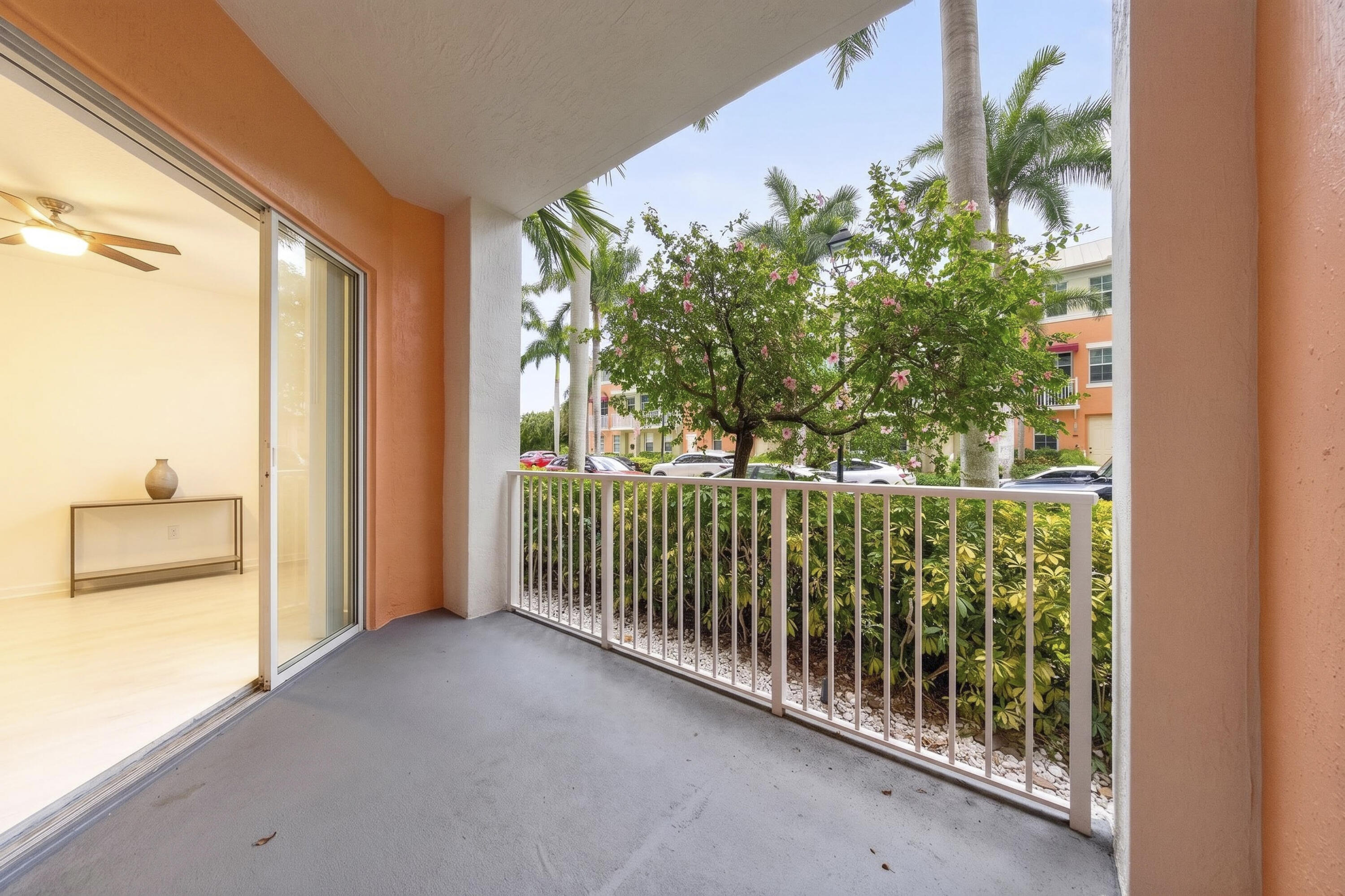 804 E Windward #111, Lantana FL 33462