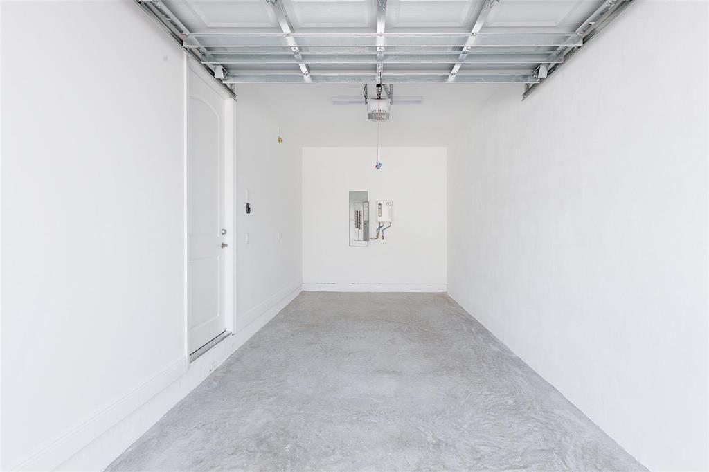 6989 Pines #Gg 39, Coconut Creek FL 33073