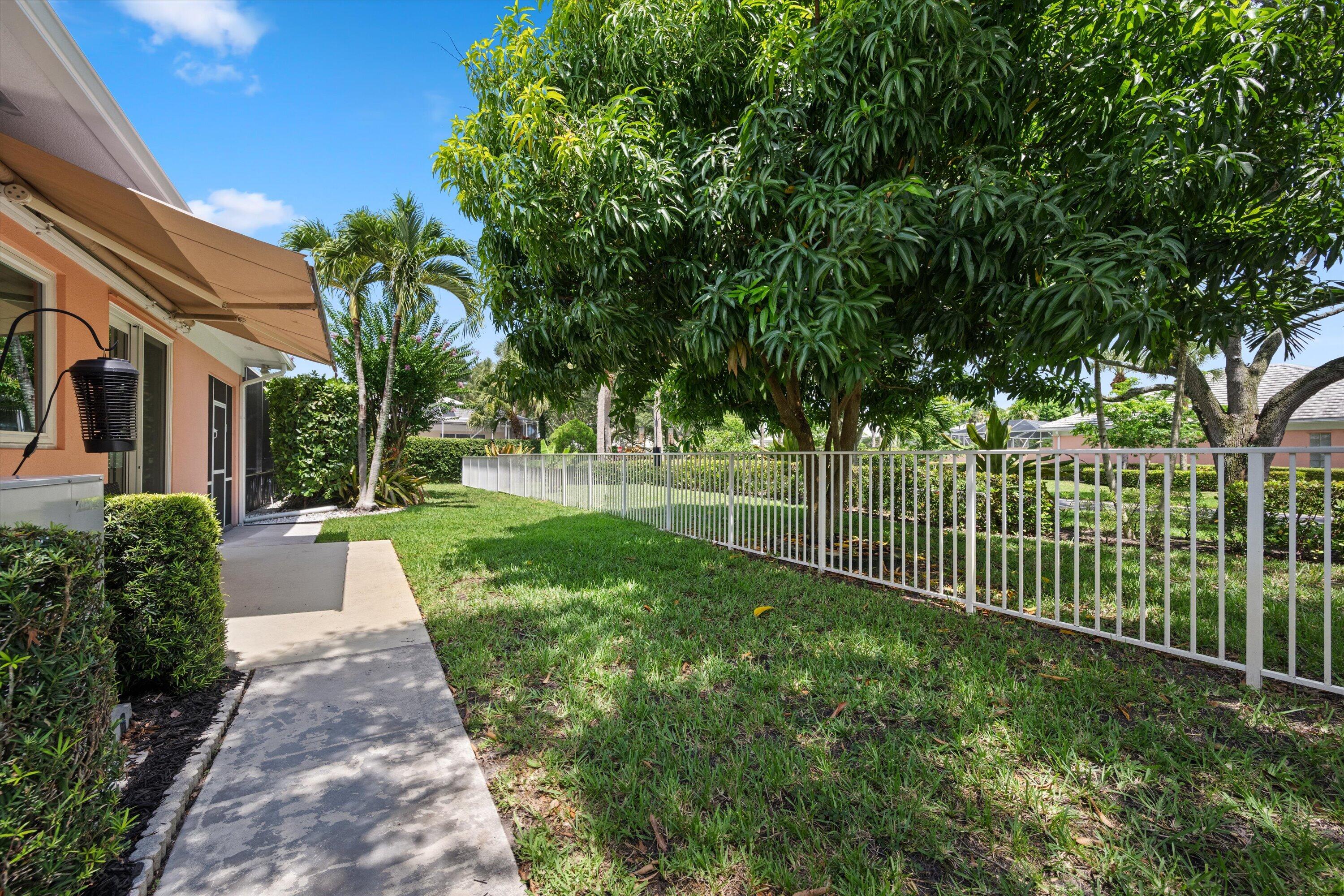 8488 Beaconhill, Palm Beach Gardens FL 33410