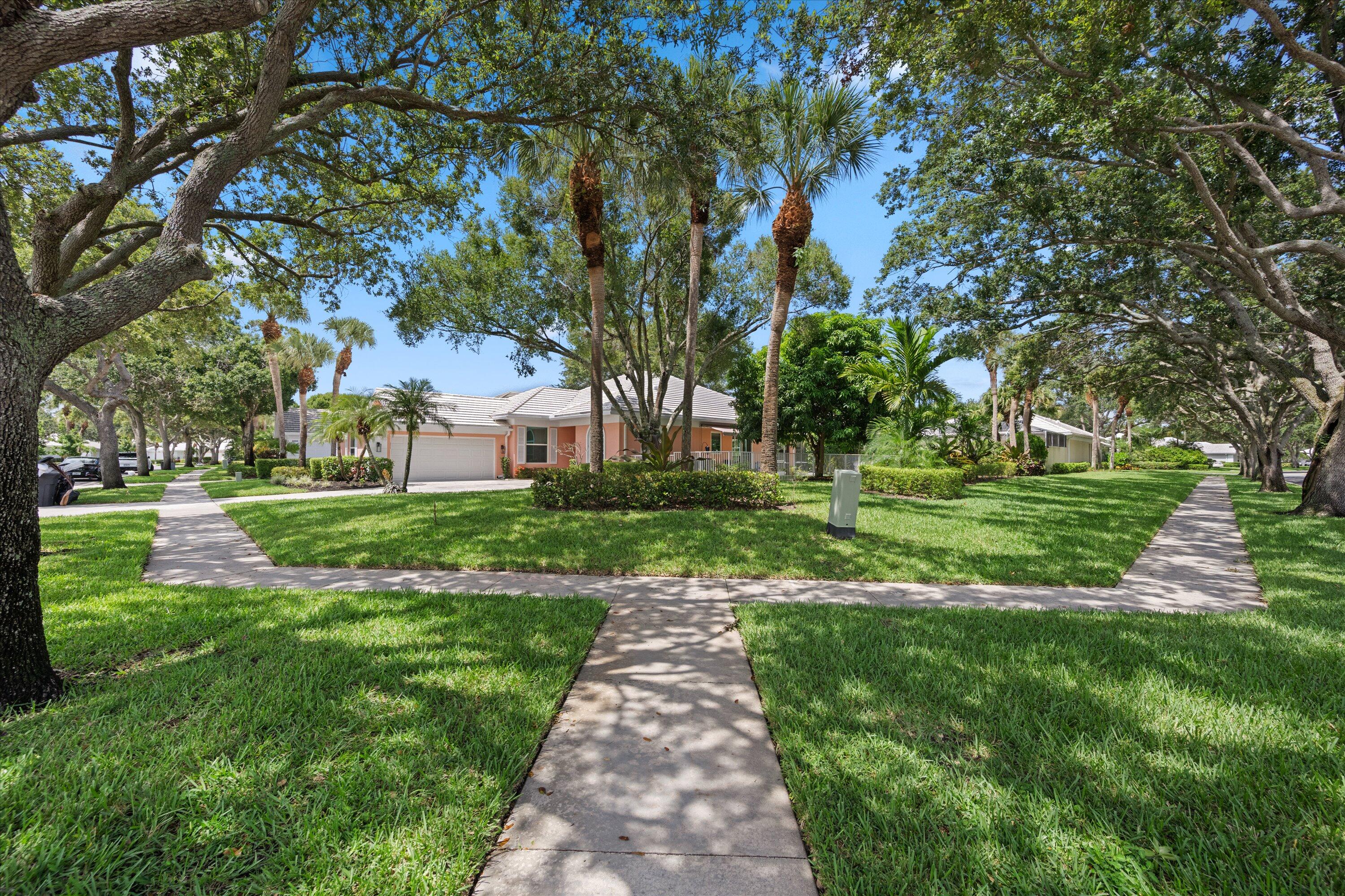 8488 Beaconhill, Palm Beach Gardens FL 33410
