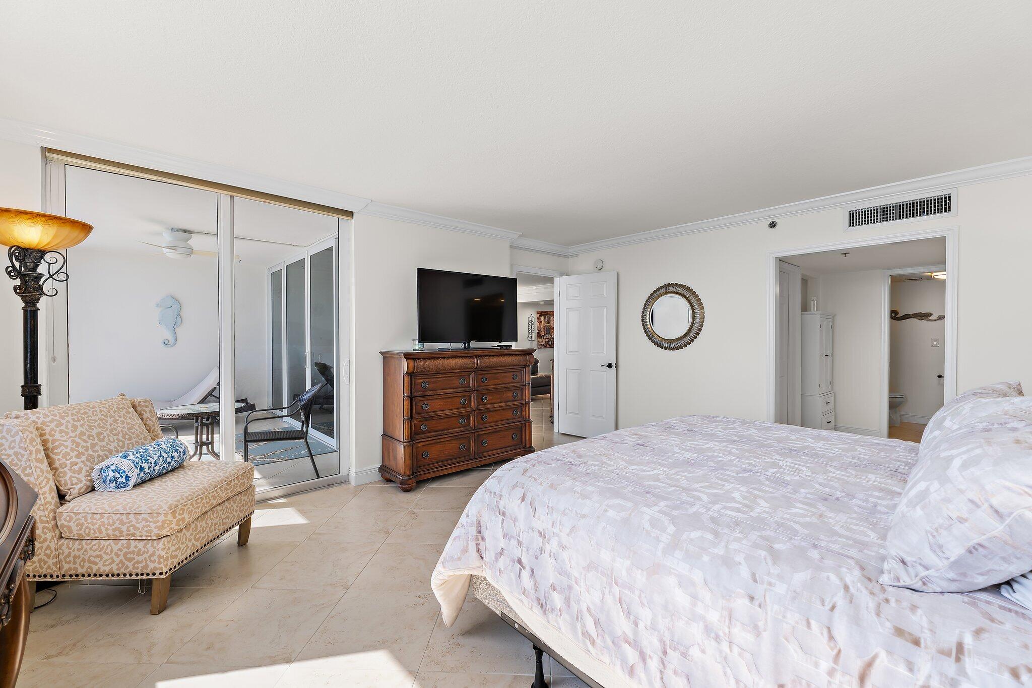 840 Ocean #905, Juno Beach FL 33408