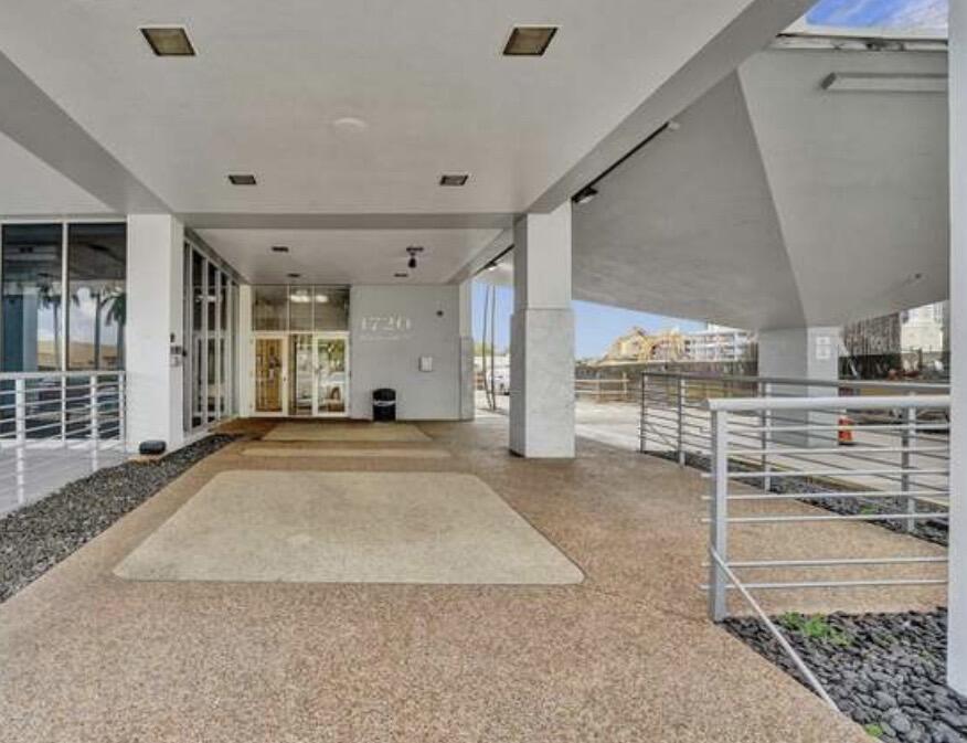 1720 Harrison #15a, Hollywood FL 33020