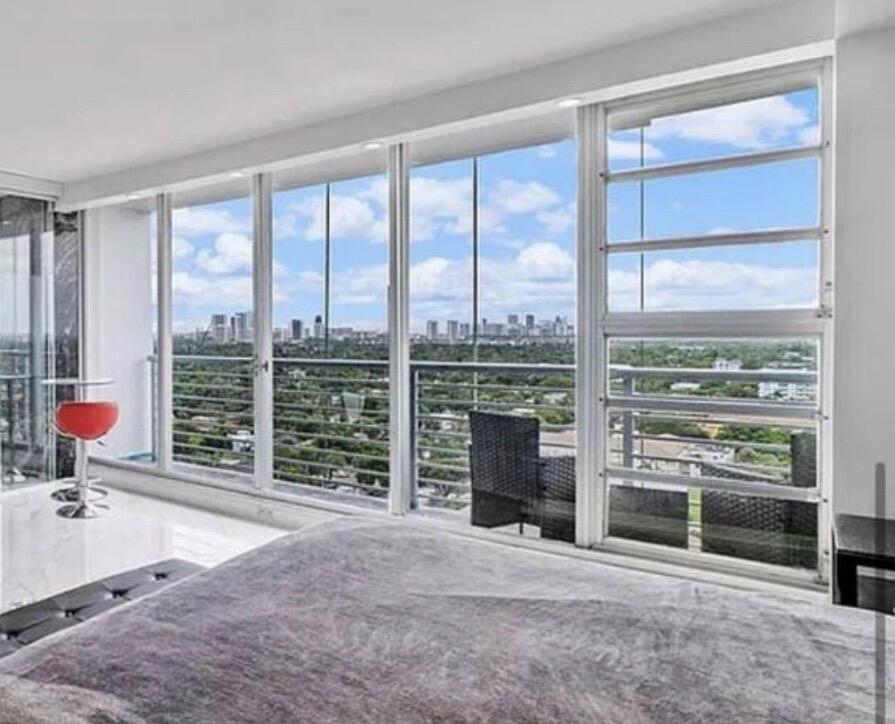 1720 Harrison #15a, Hollywood FL 33020