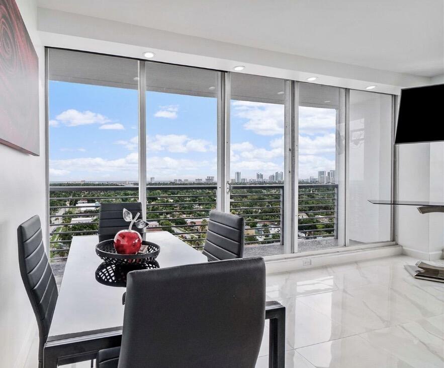 1720 Harrison #15a, Hollywood FL 33020