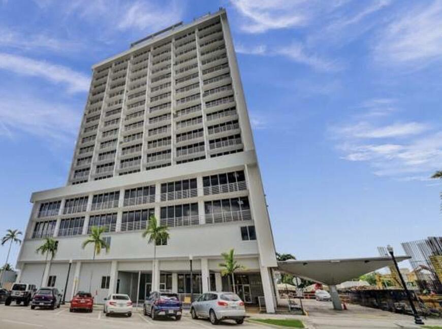 1720 Harrison #15a, Hollywood FL 33020