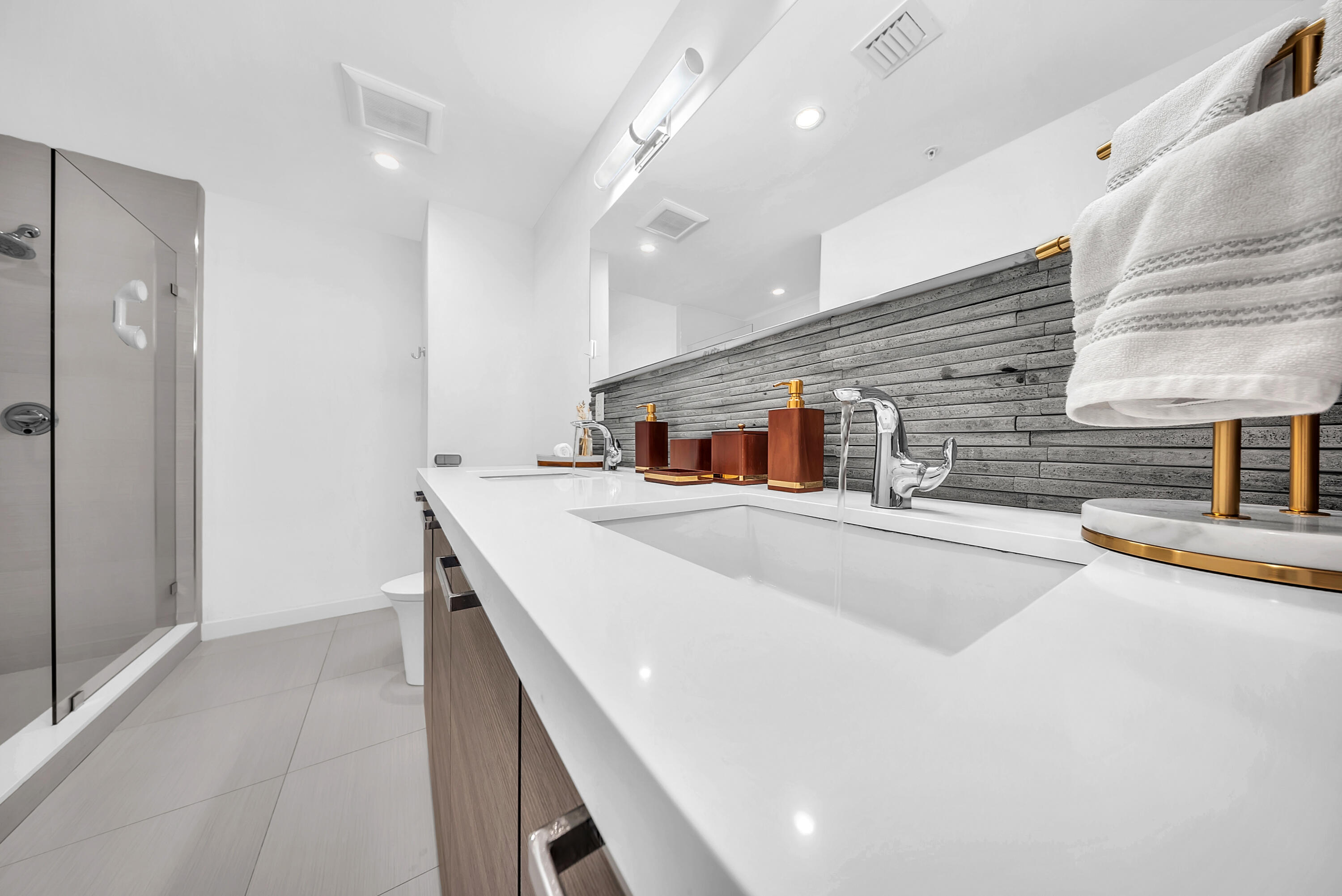 51 SE 19th #303, Deerfield Beach FL 33441