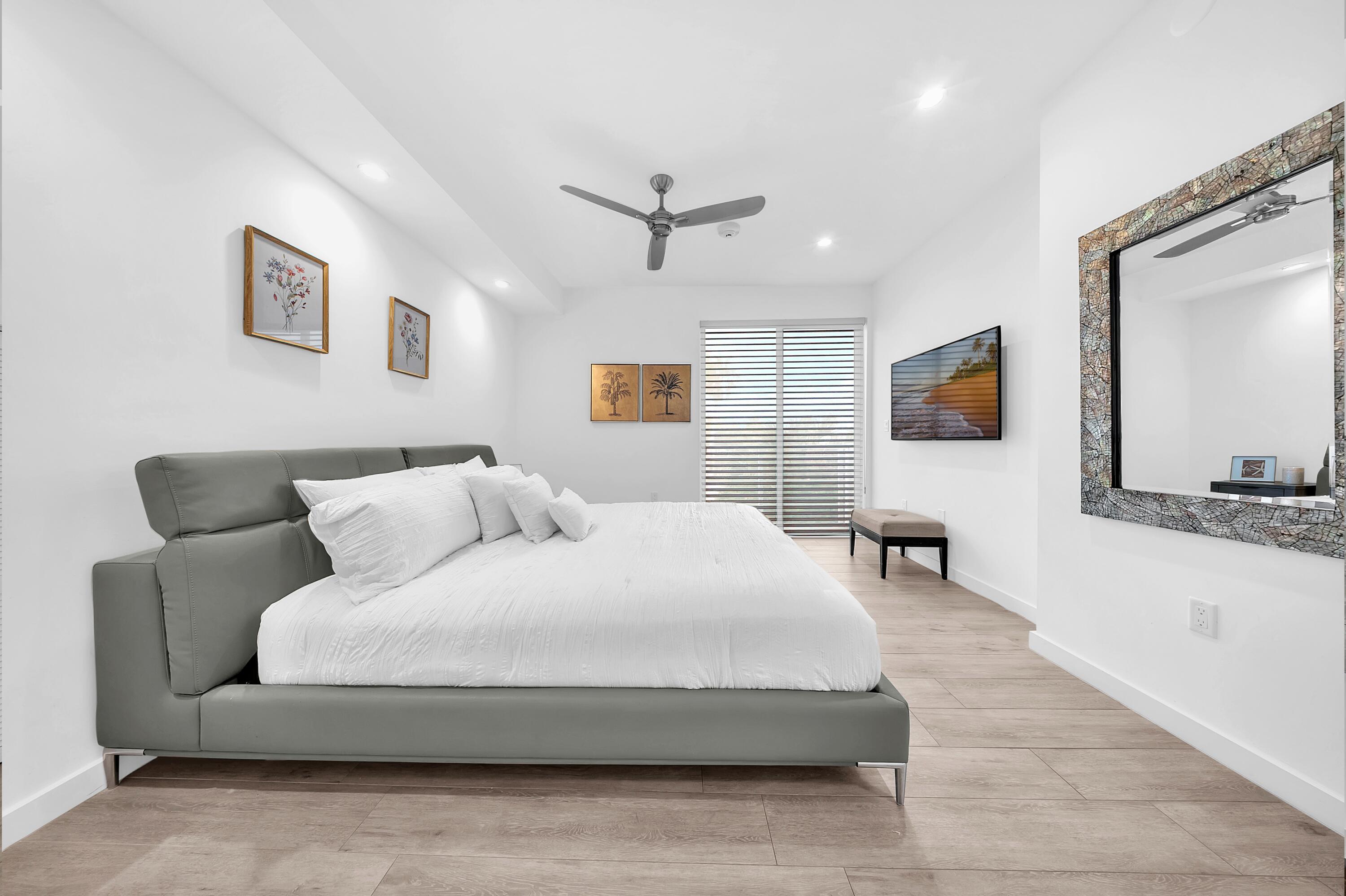 51 SE 19th #303, Deerfield Beach FL 33441