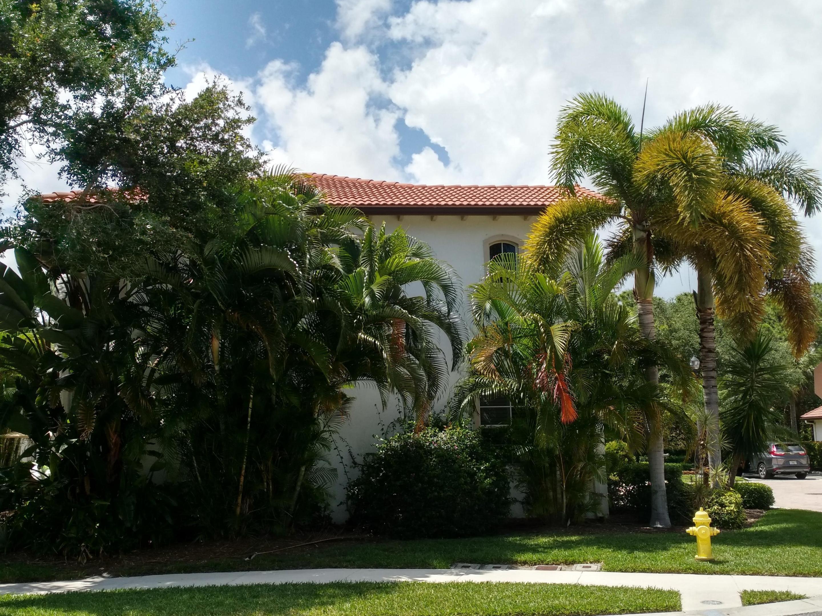 521 Tomahawk, Palm Beach Gardens FL 33410