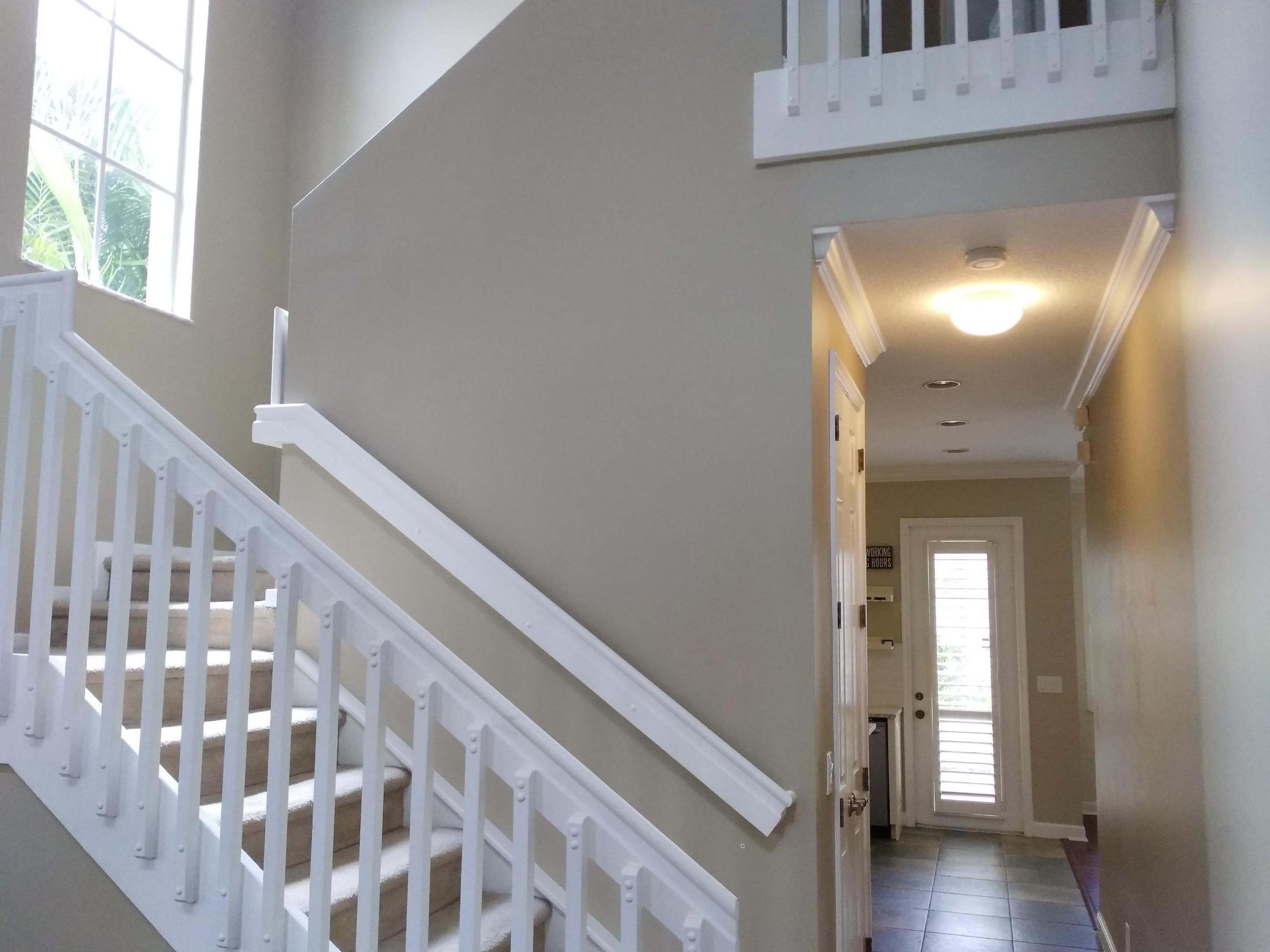 521 Tomahawk, Palm Beach Gardens FL 33410