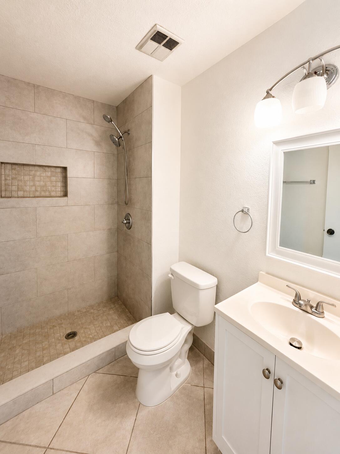 5728 5728 Blueberry Ct, Unit #38, Lauderhill FL 33313