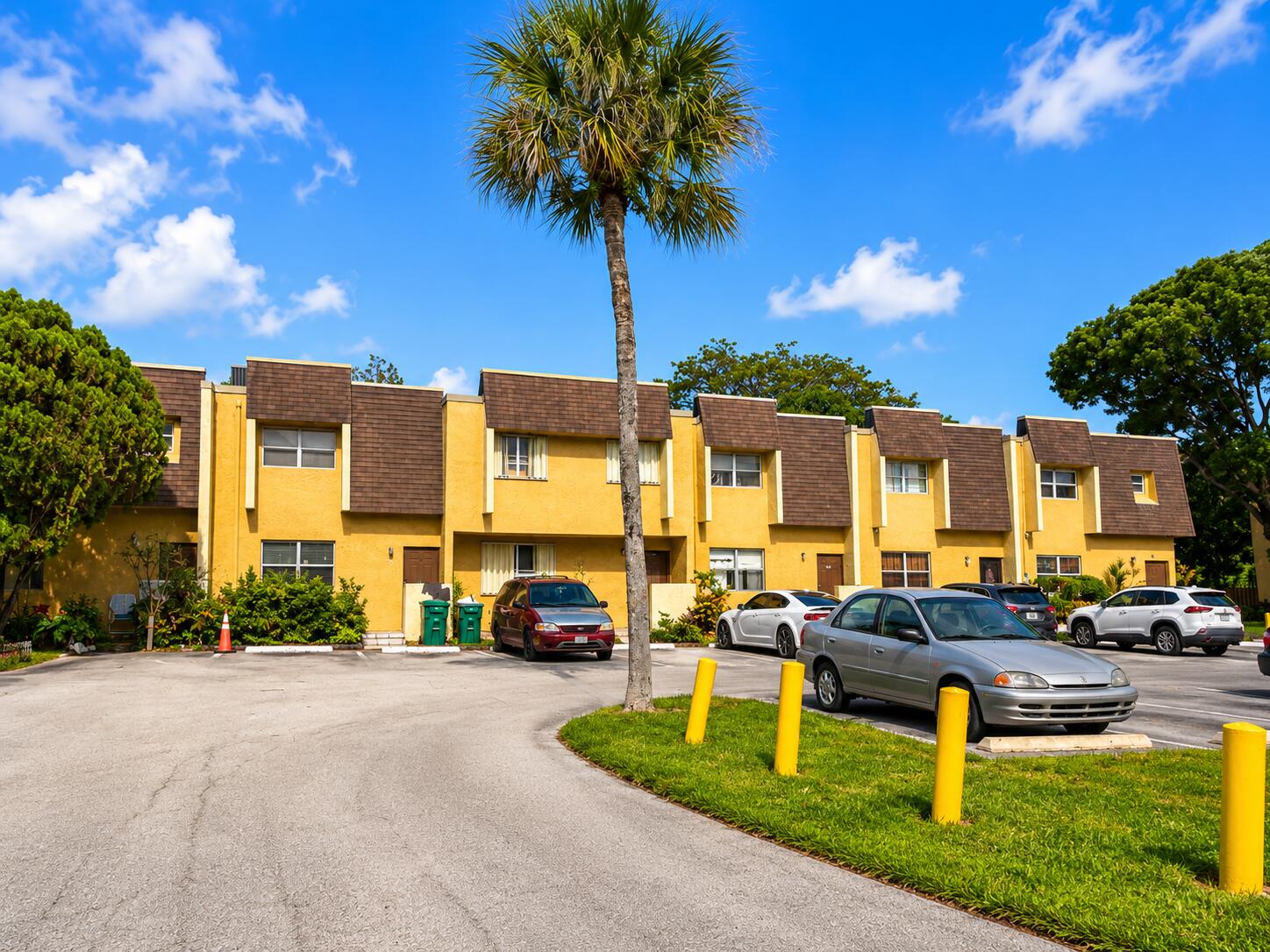 5728 5728 Blueberry Ct, Unit #38, Lauderhill FL 33313