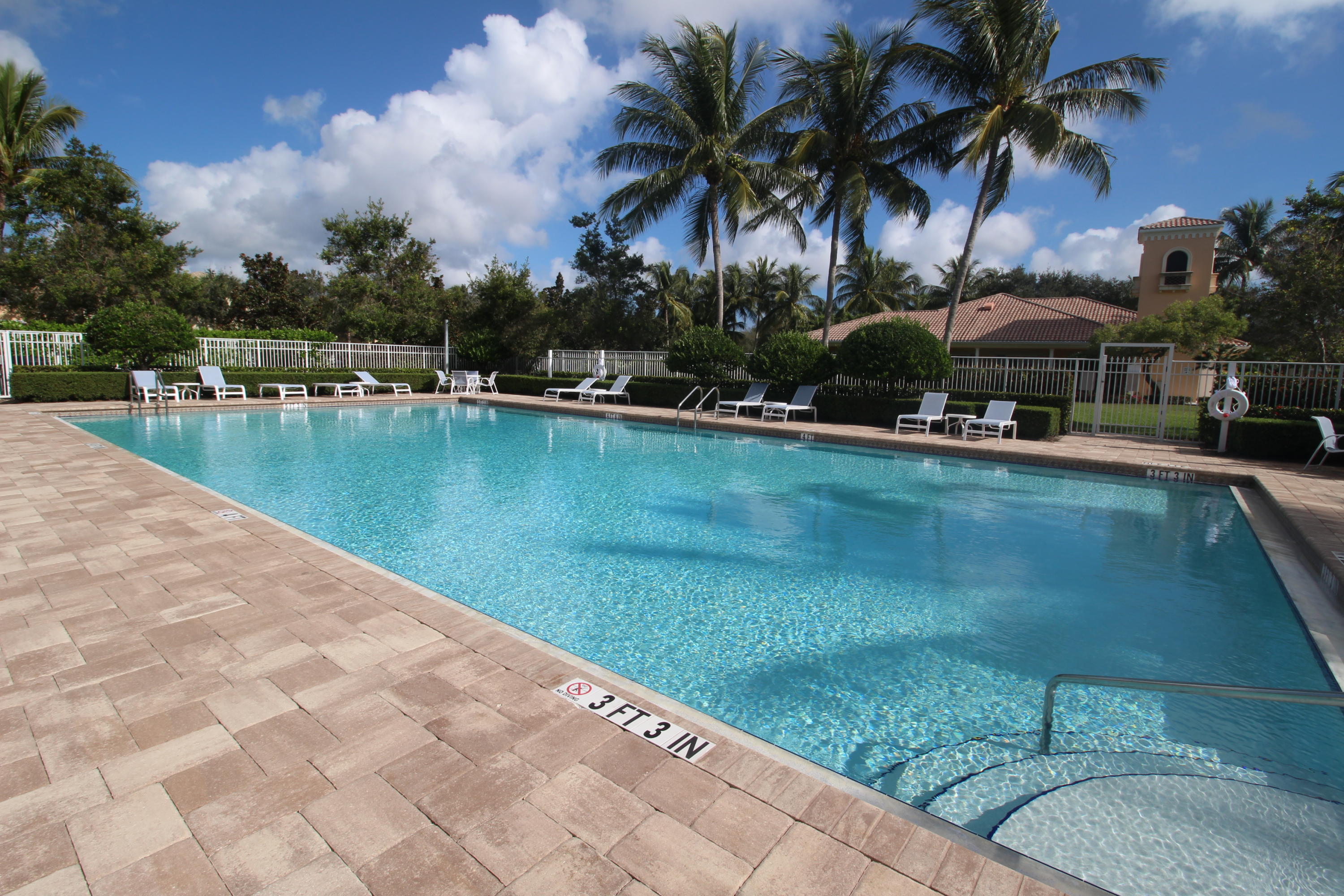 256 San Remo, Jupiter FL 33458
